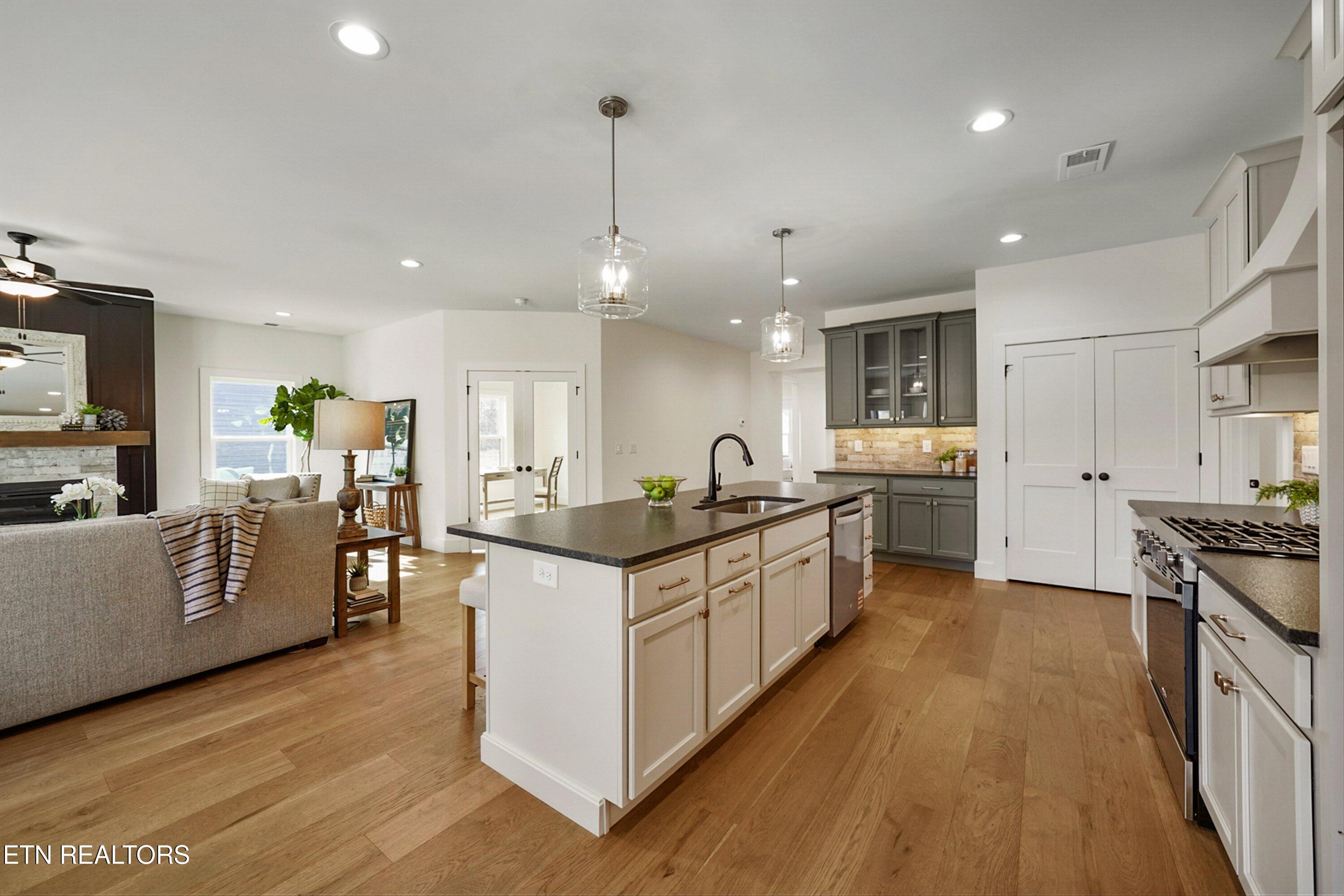 7612 Drake Lane Knoxville TN 37924