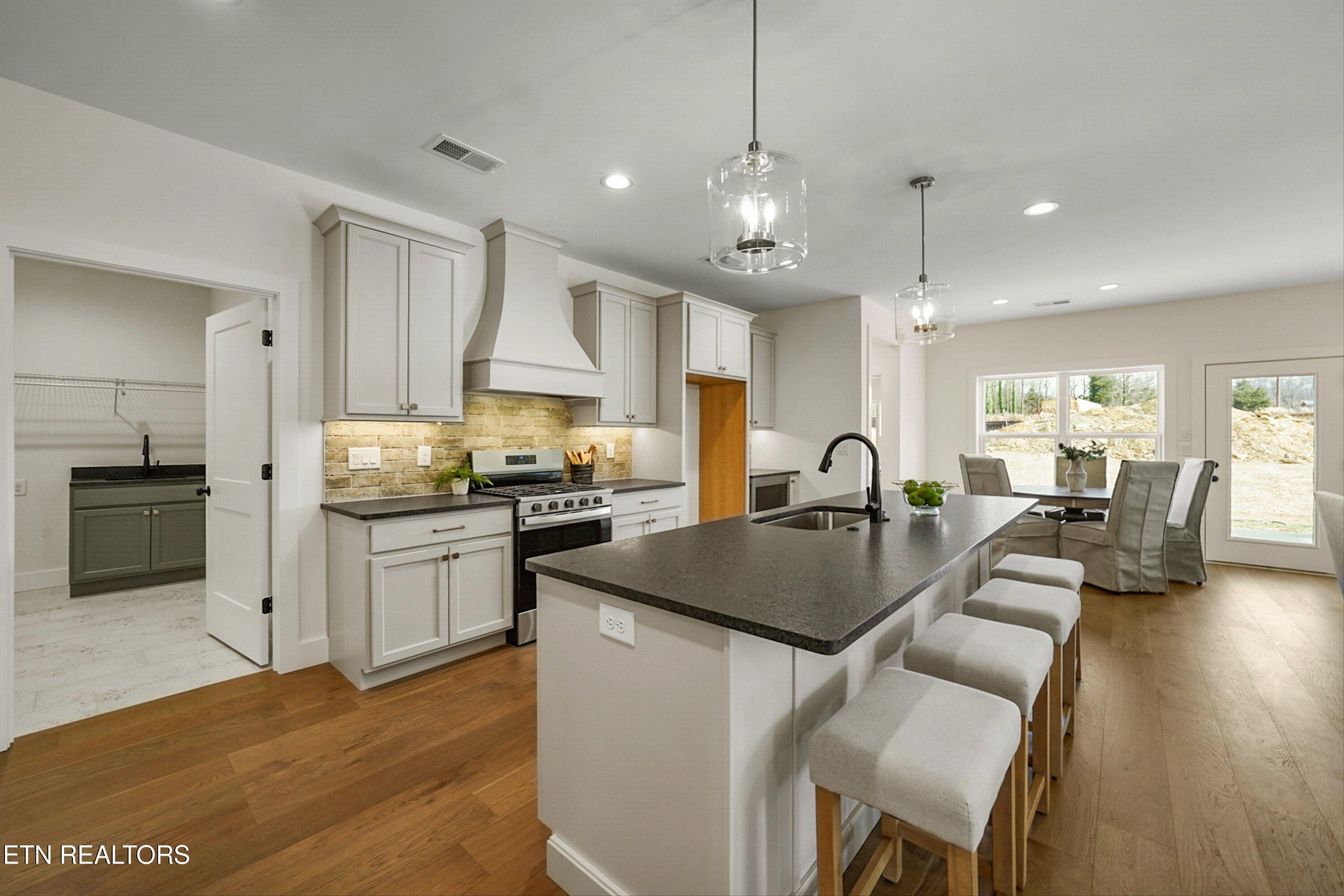 7612 Drake Lane Knoxville TN 37924