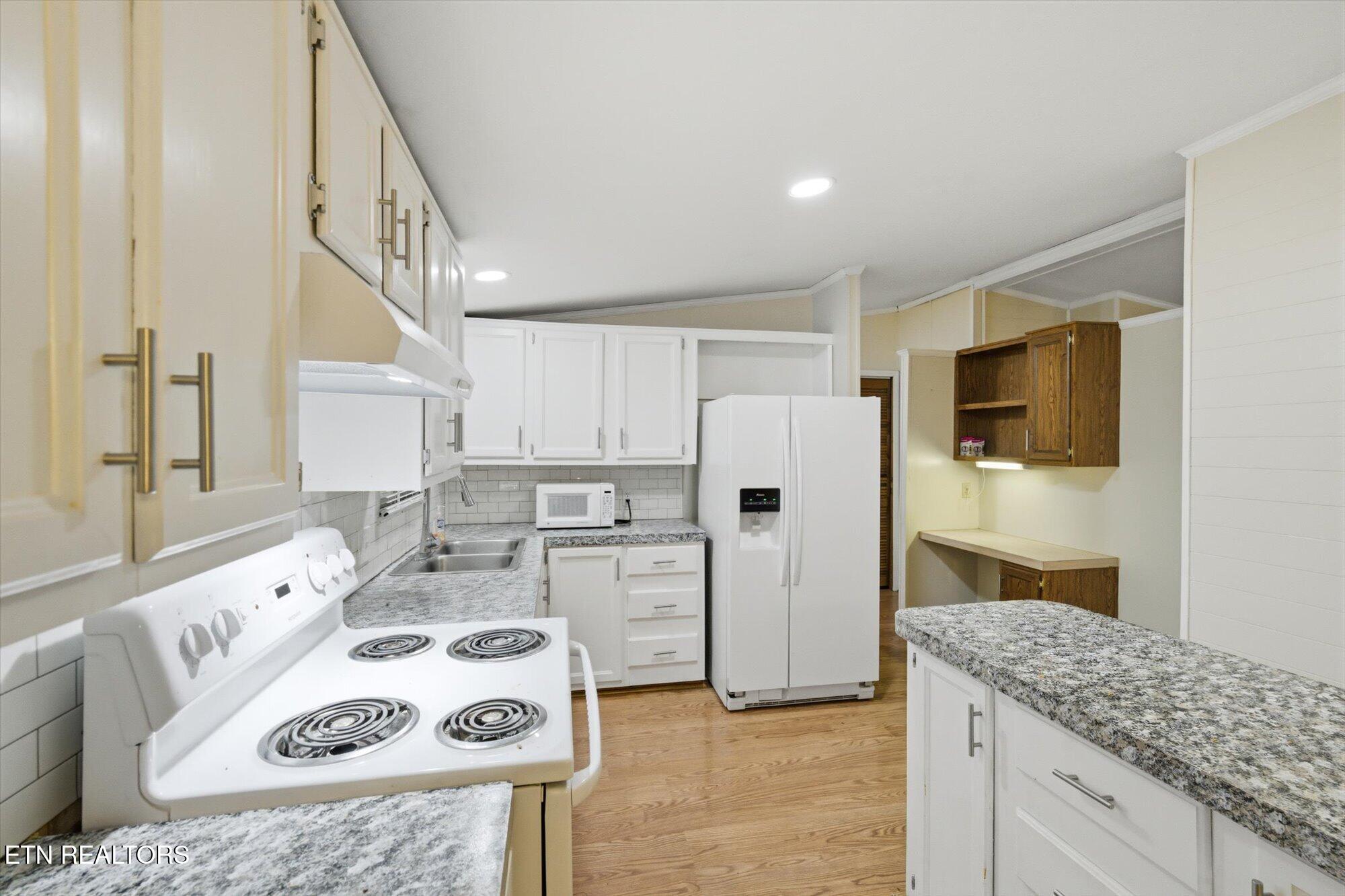 1440 Oren White Road Lenoir City TN 37771