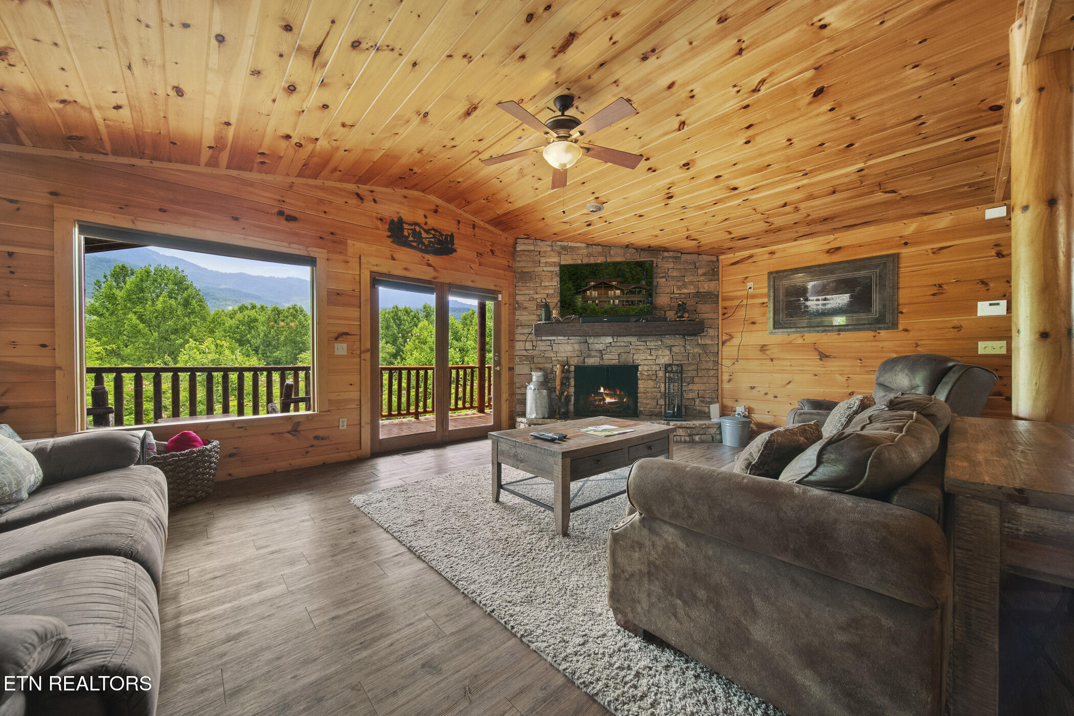 4750 Townsend Drive Gatlinburg TN 37738