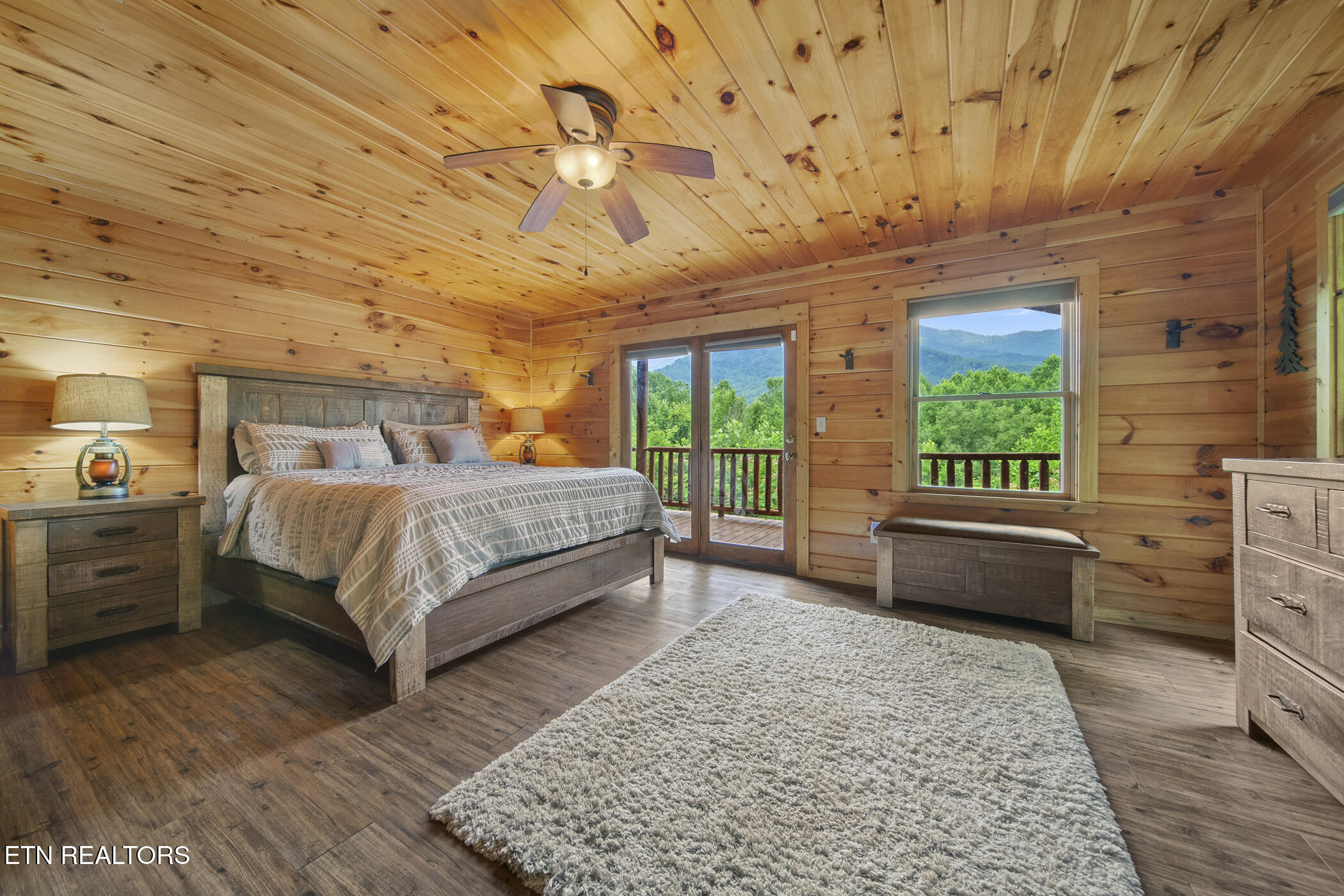 4750 Townsend Drive Gatlinburg TN 37738