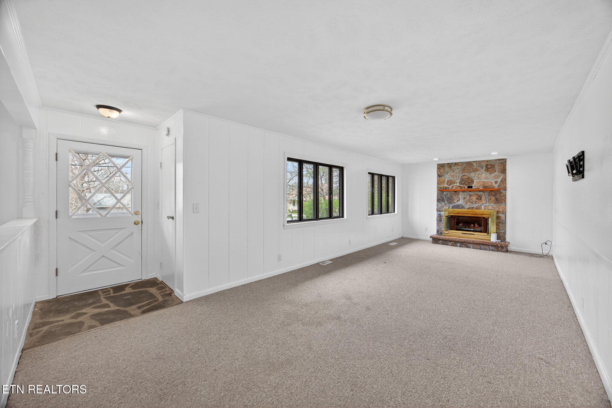 140 Lakeshire Drive Crossville TN 38558