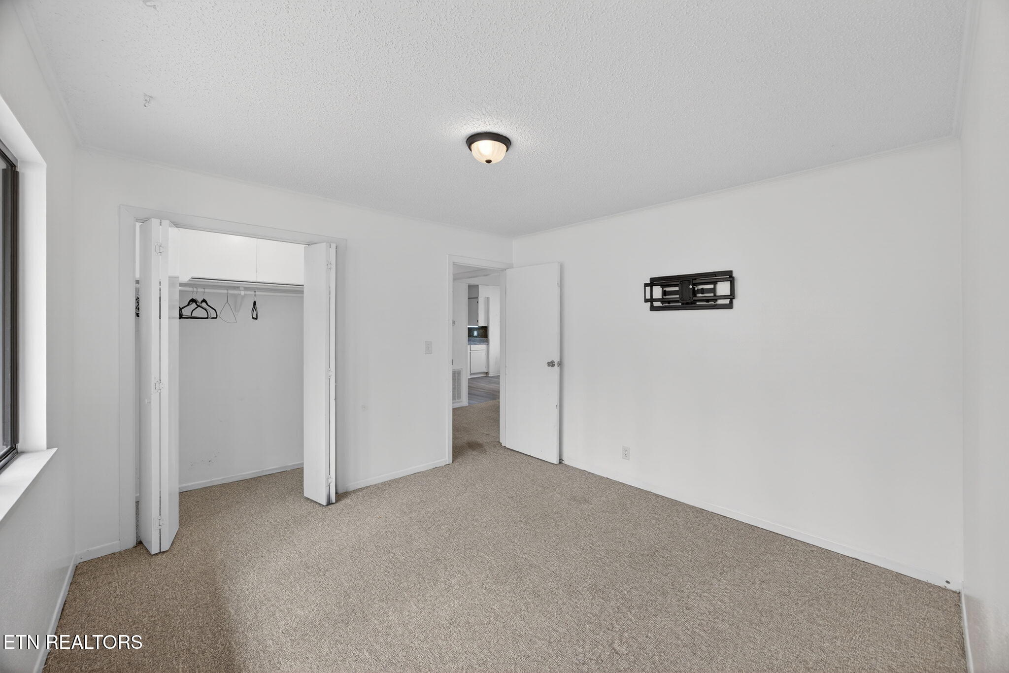 140 Lakeshire Drive Crossville TN 38558