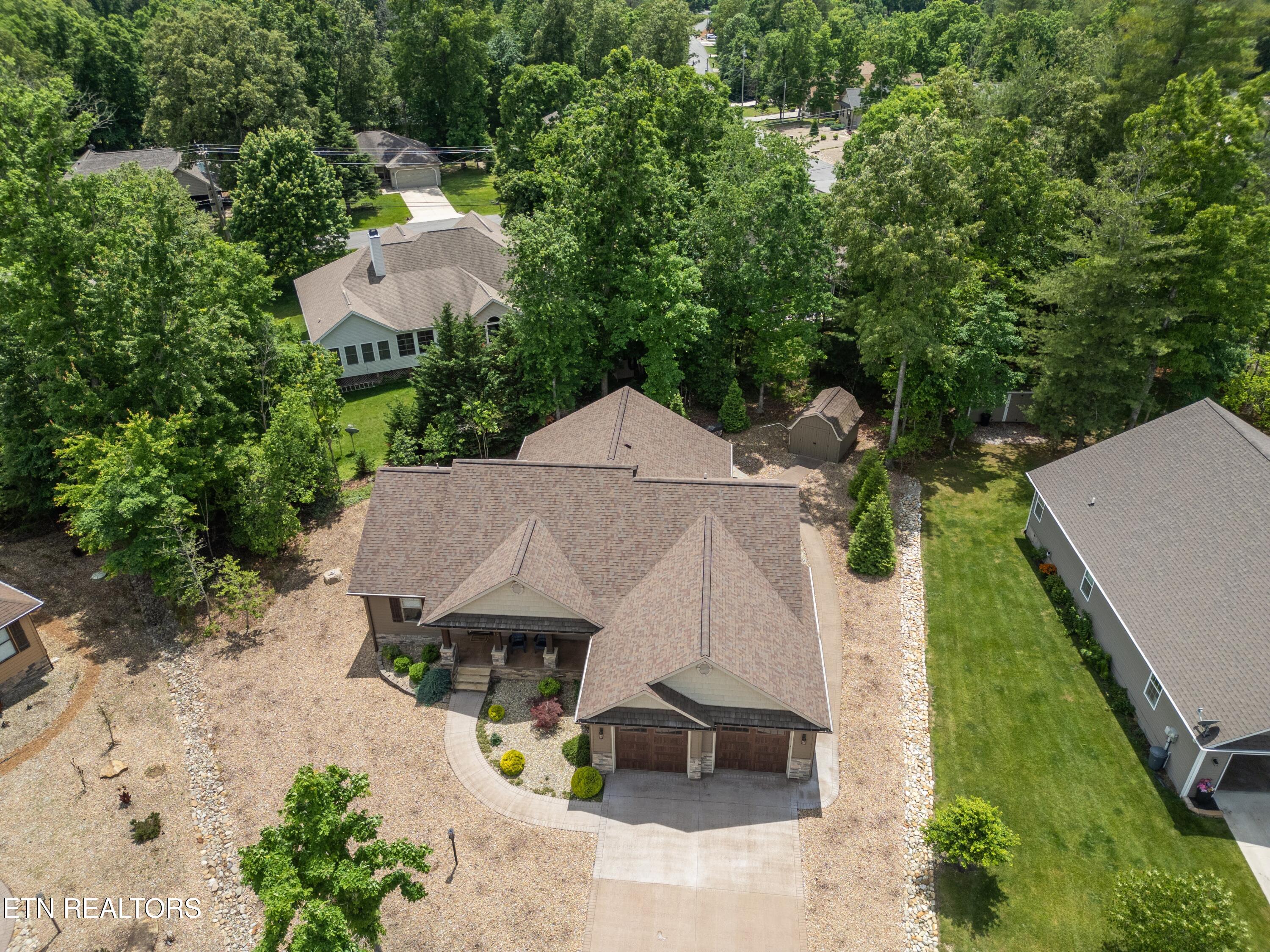 12 Edgemere Court Crossville TN 38558
