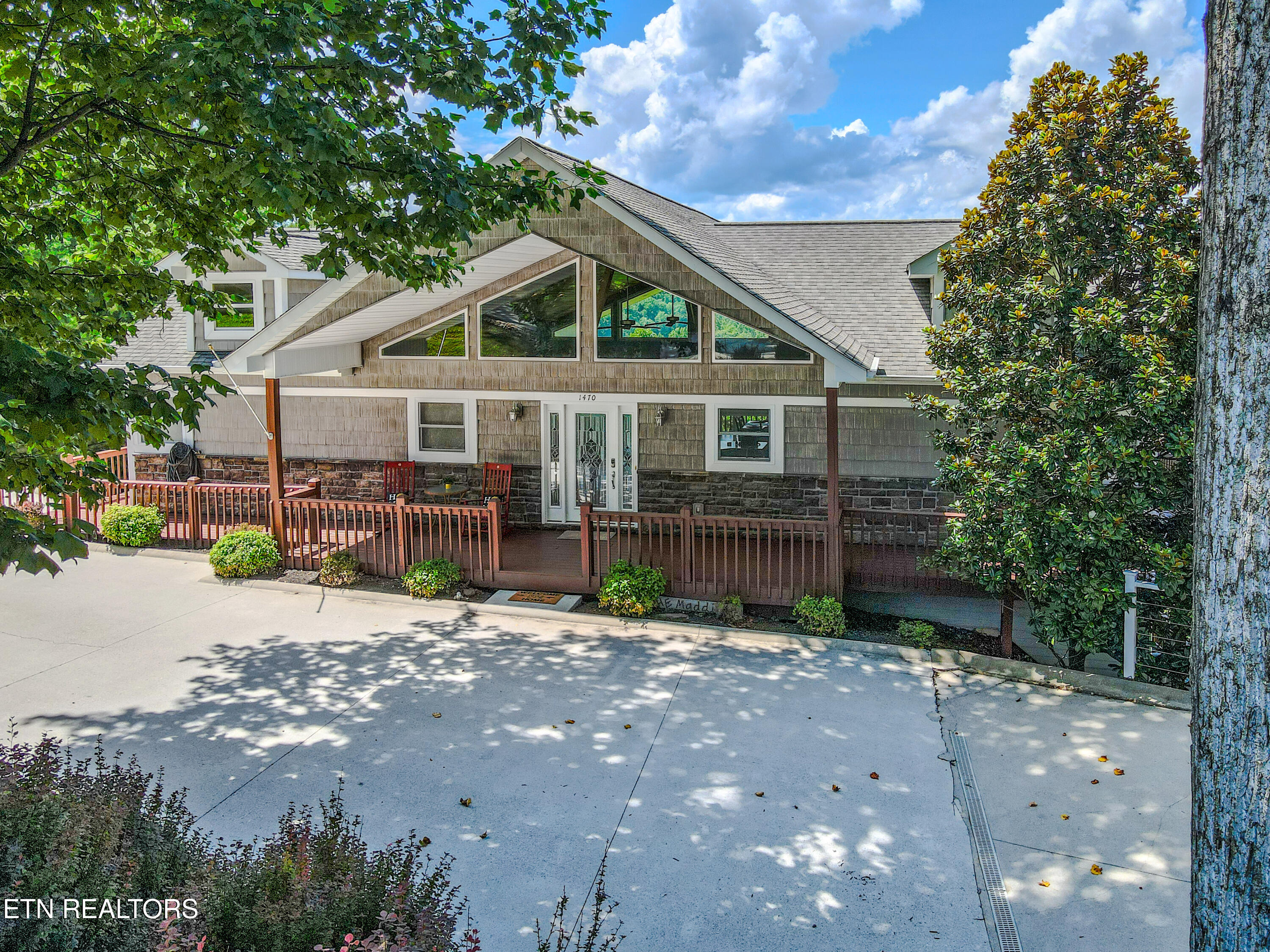 1470 Deerfield Way Lafollette TN 37766