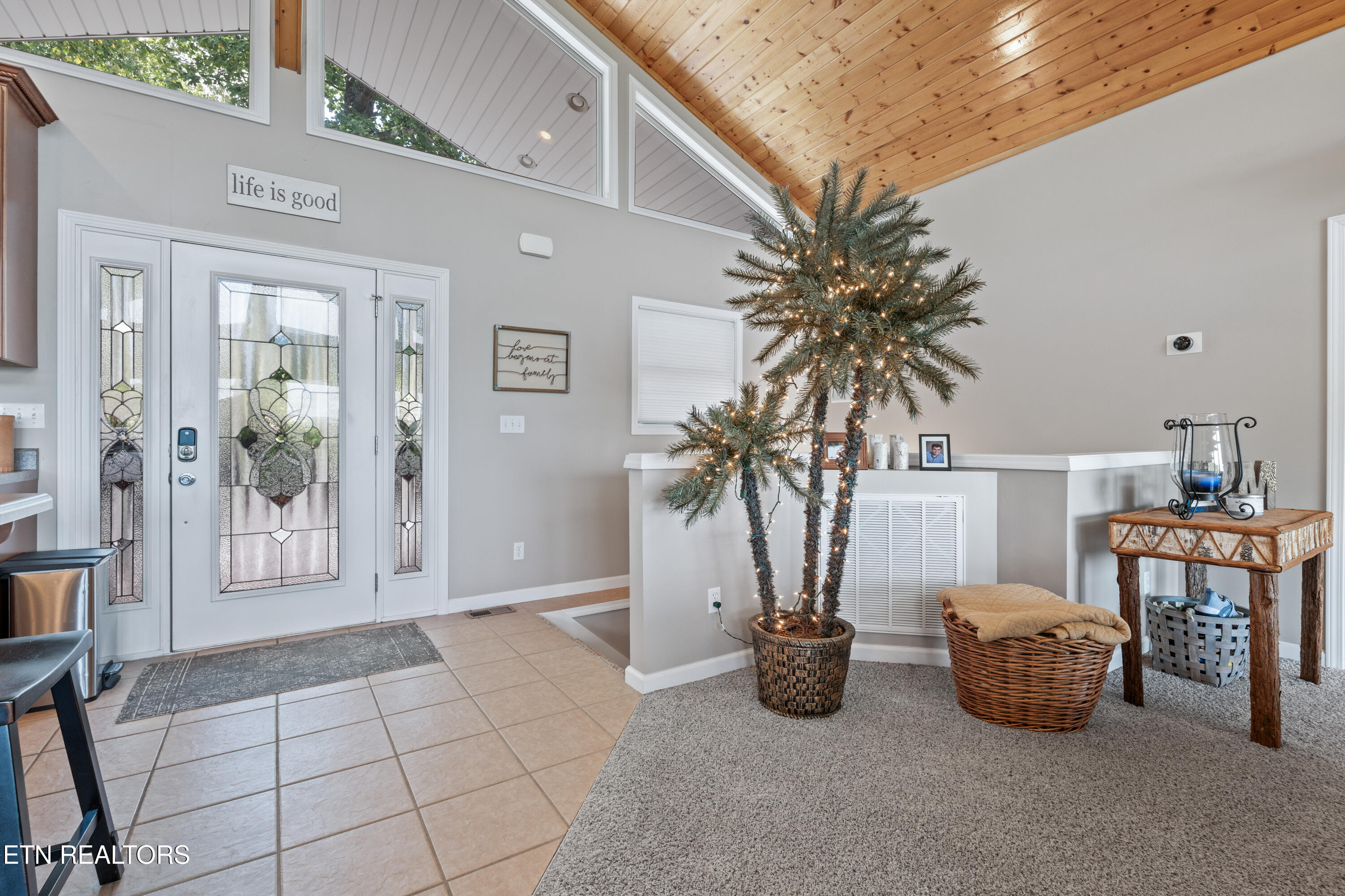 1470 Deerfield Way Lafollette TN 37766