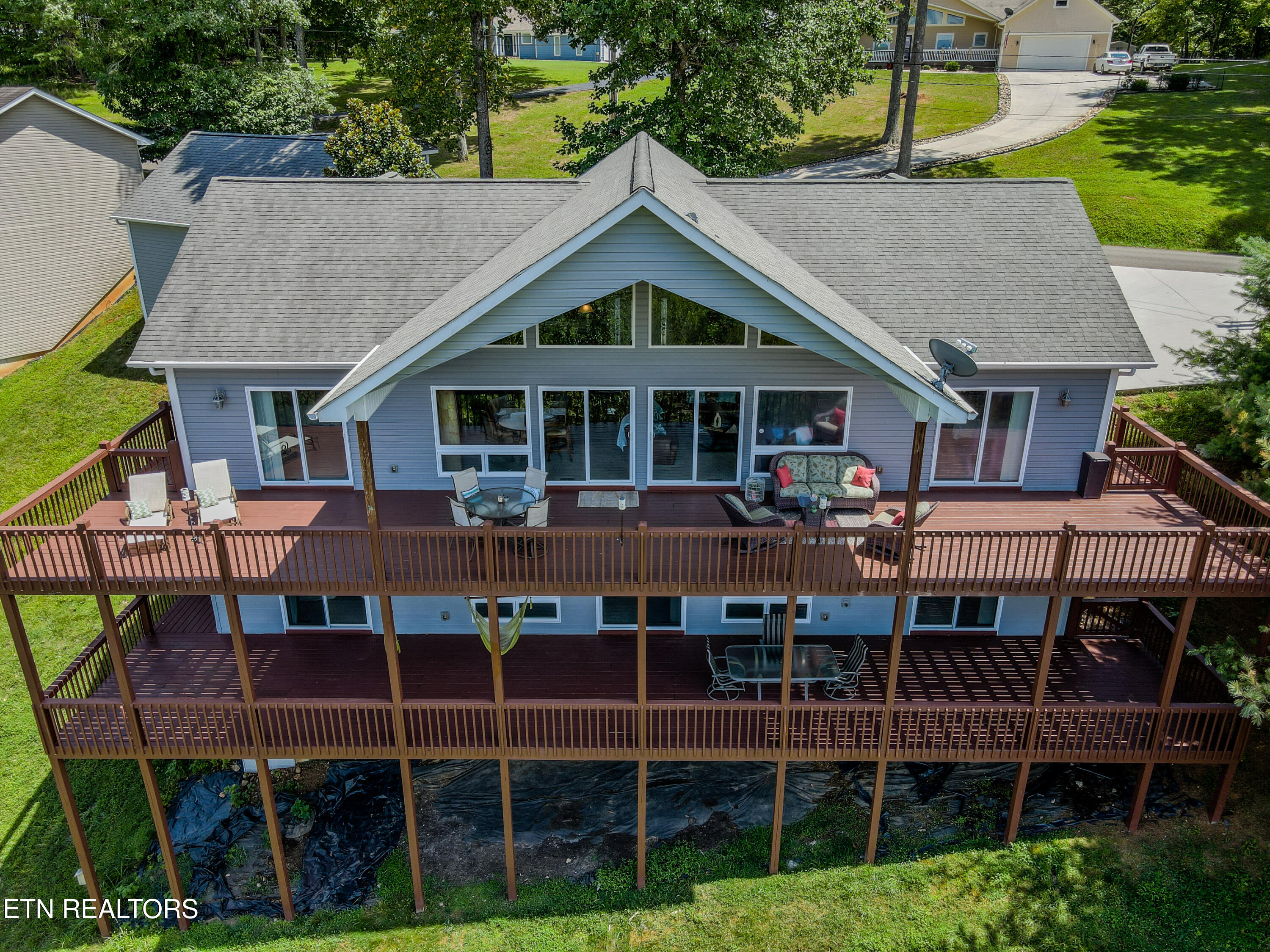 1470 Deerfield Way Lafollette TN 37766