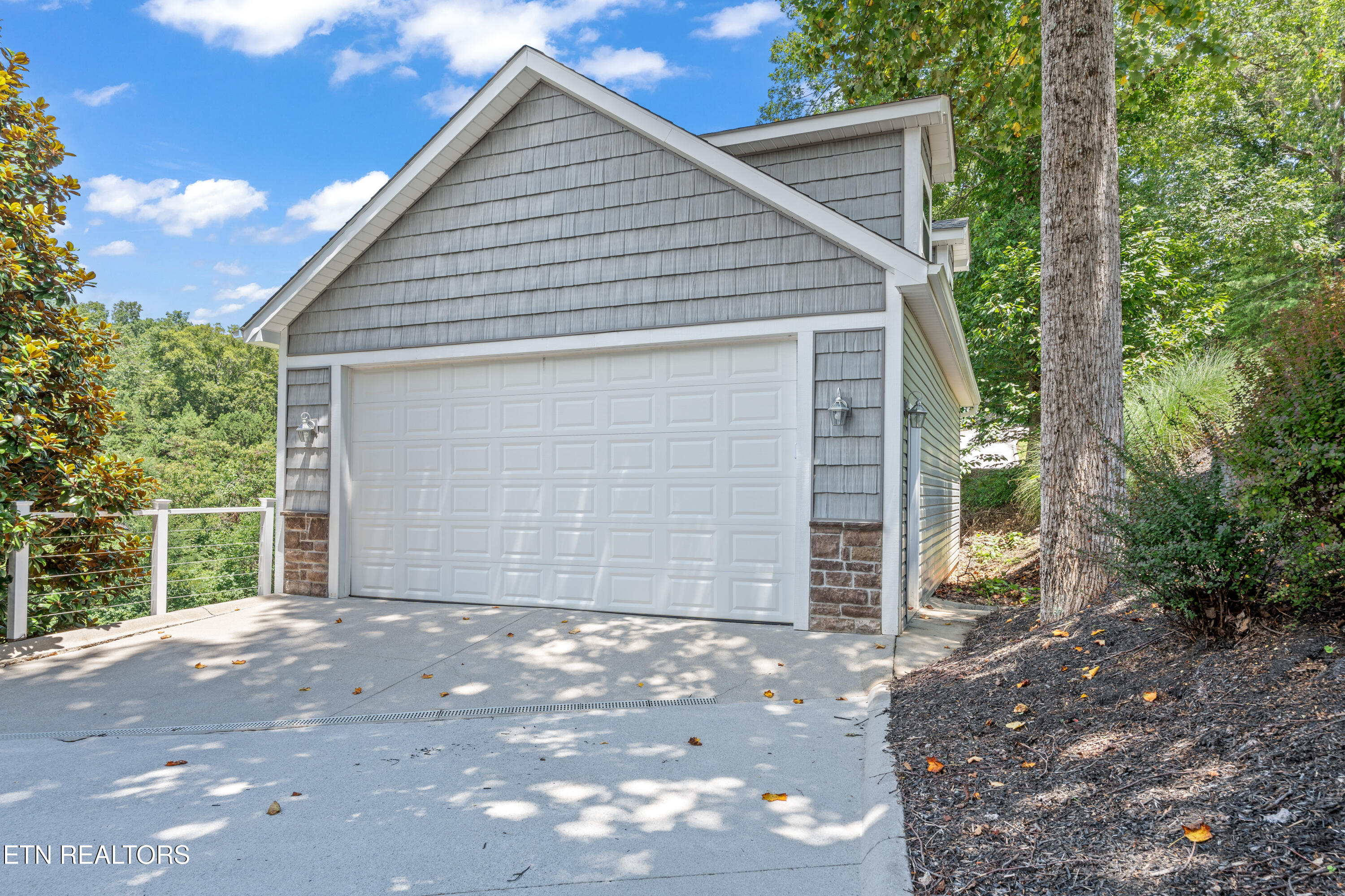 1470 Deerfield Way Lafollette TN 37766