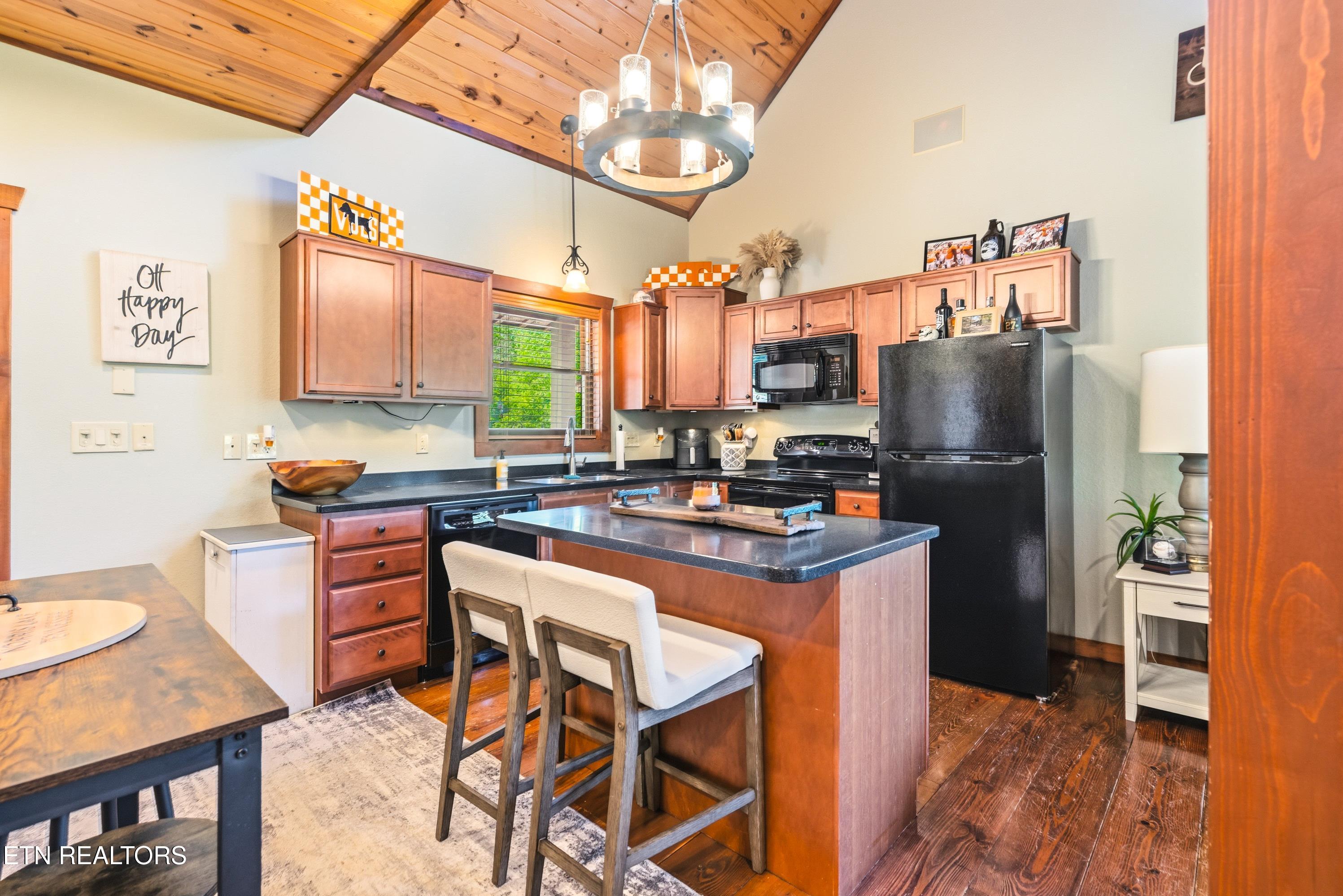 230 Foxwood Drive Caryville TN 37714
