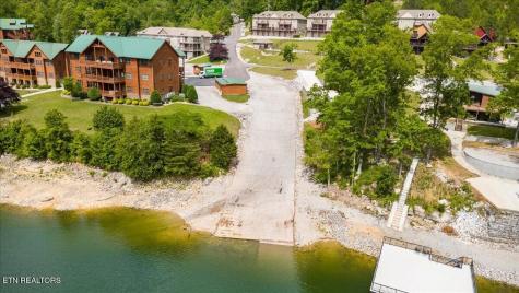 230 Foxwood Drive Caryville TN 37714