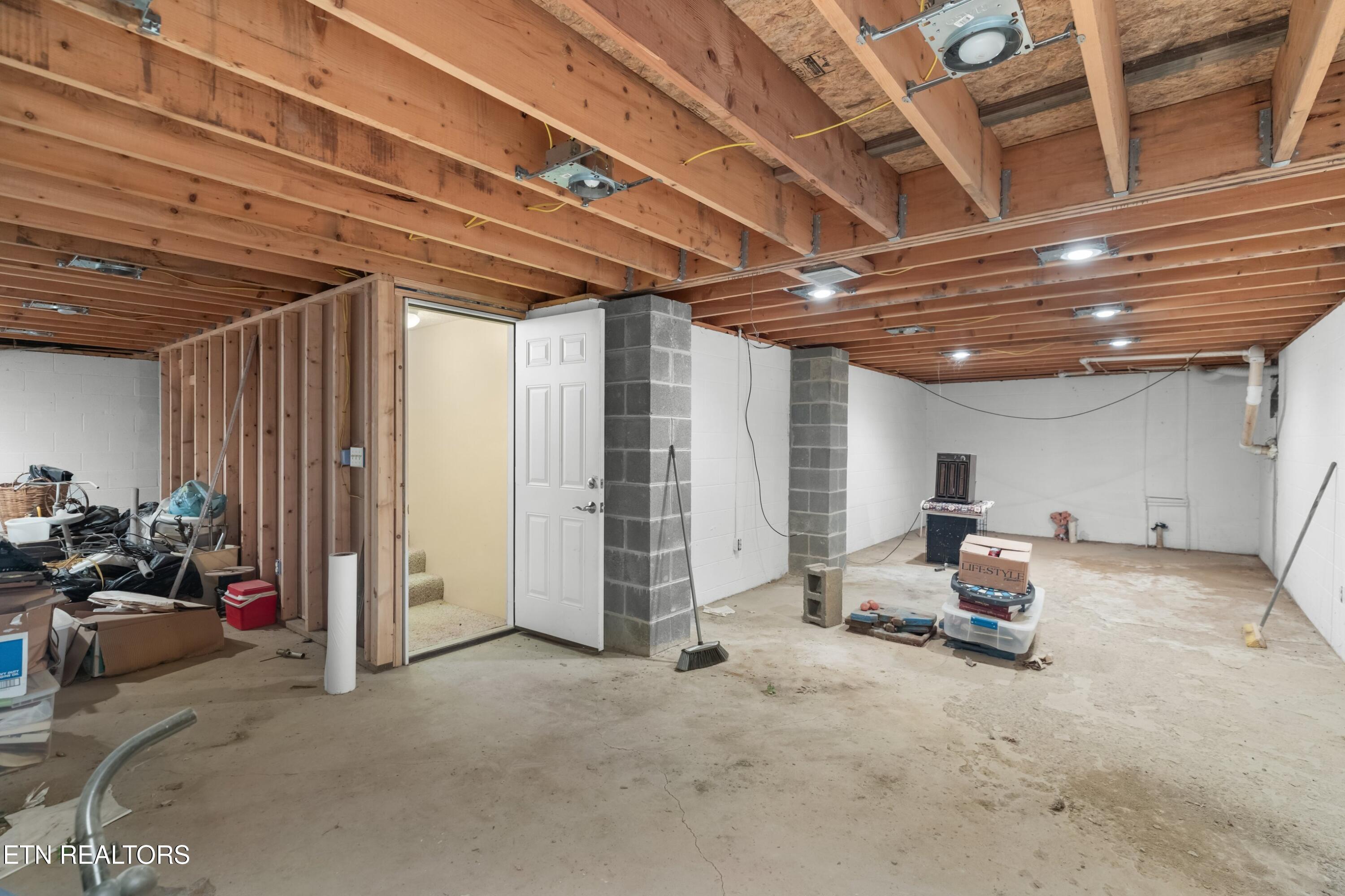 1645 E Main Street Rogersville TN 37857