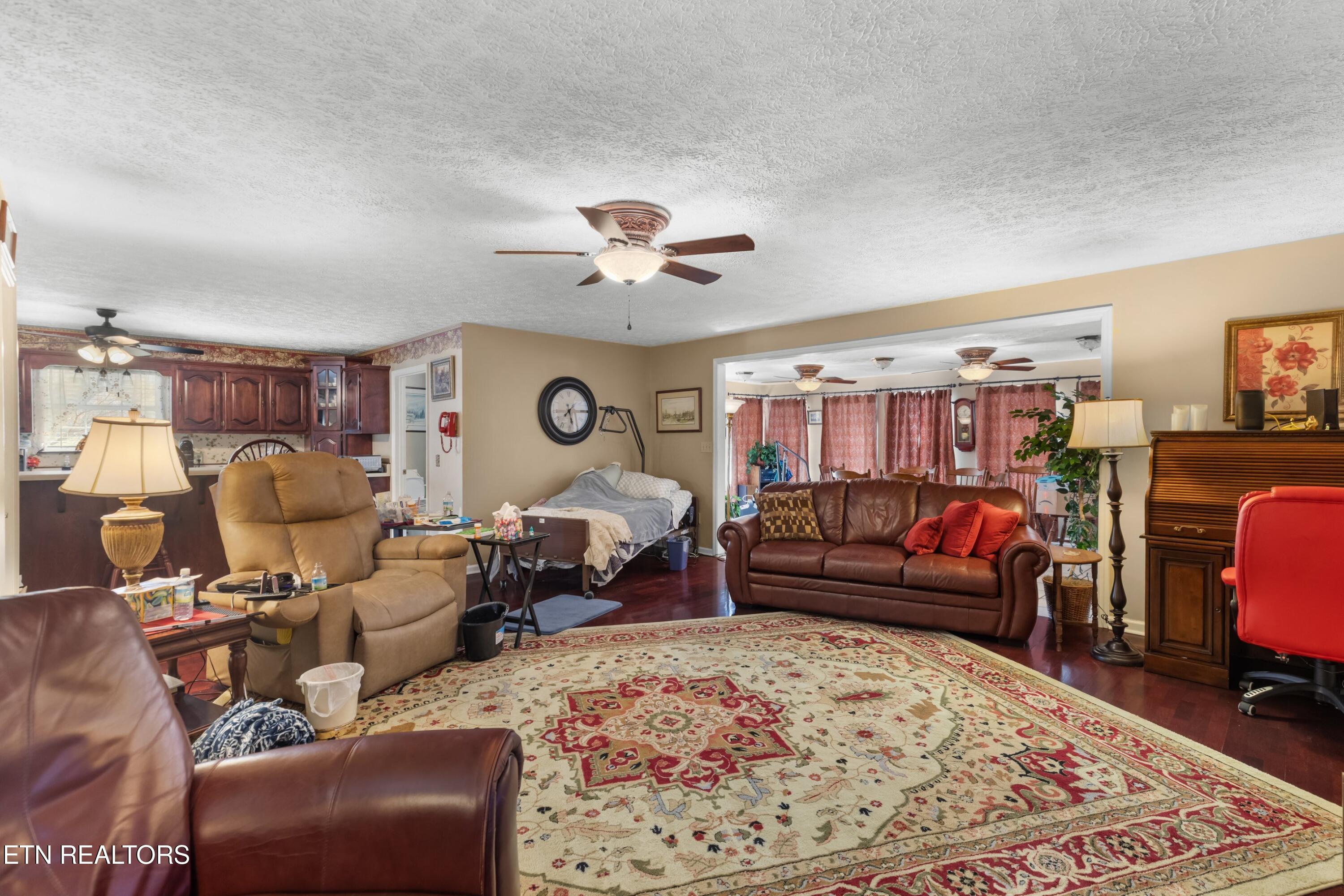 1645 E Main Street Rogersville TN 37857
