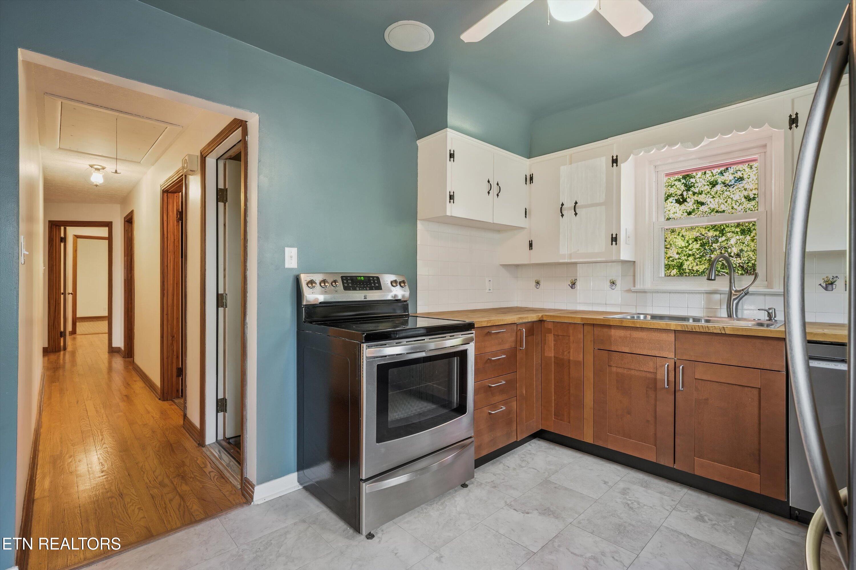 2837 Gaston Avenue Knoxville TN 37917