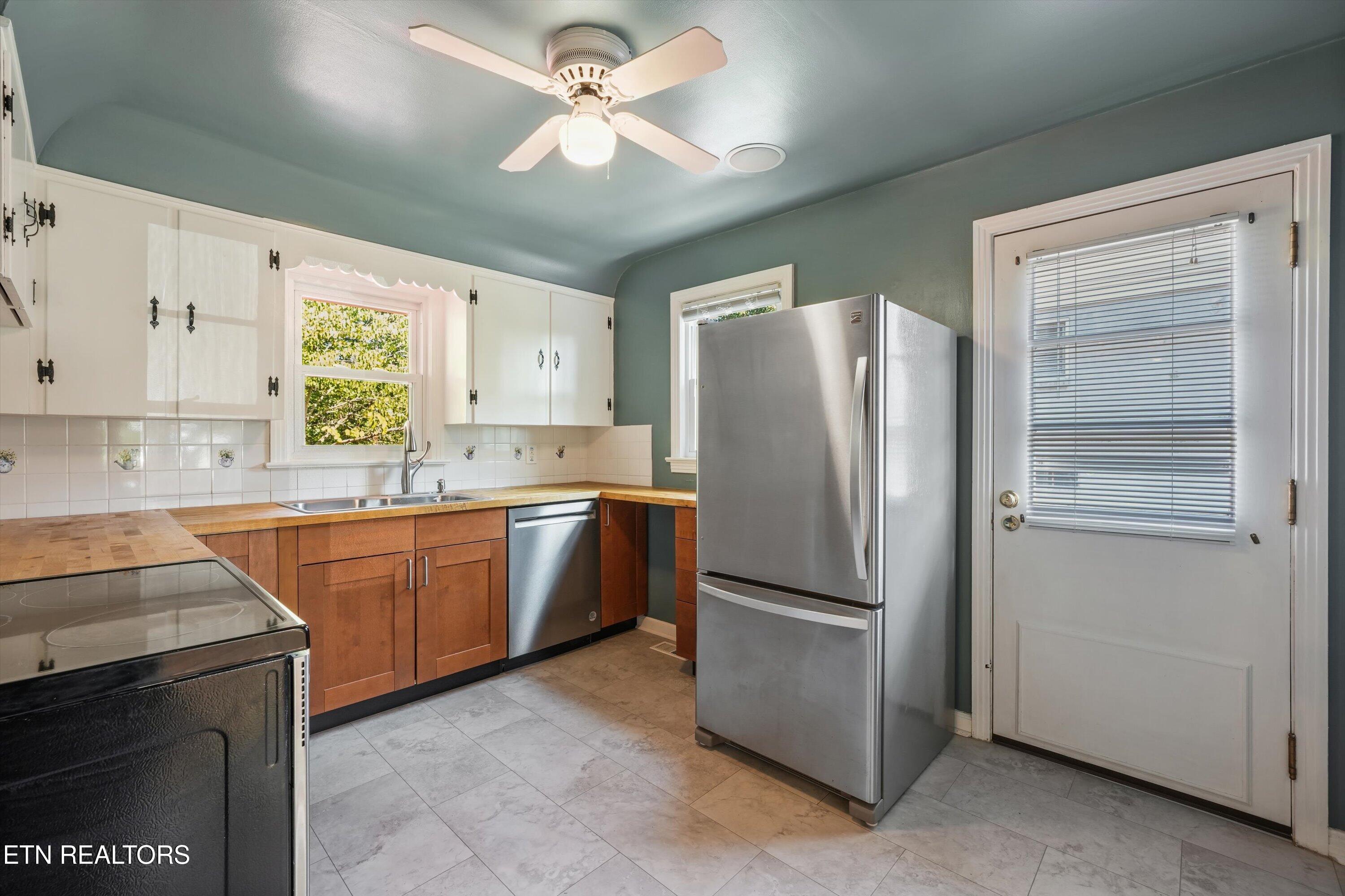 2837 Gaston Avenue Knoxville TN 37917