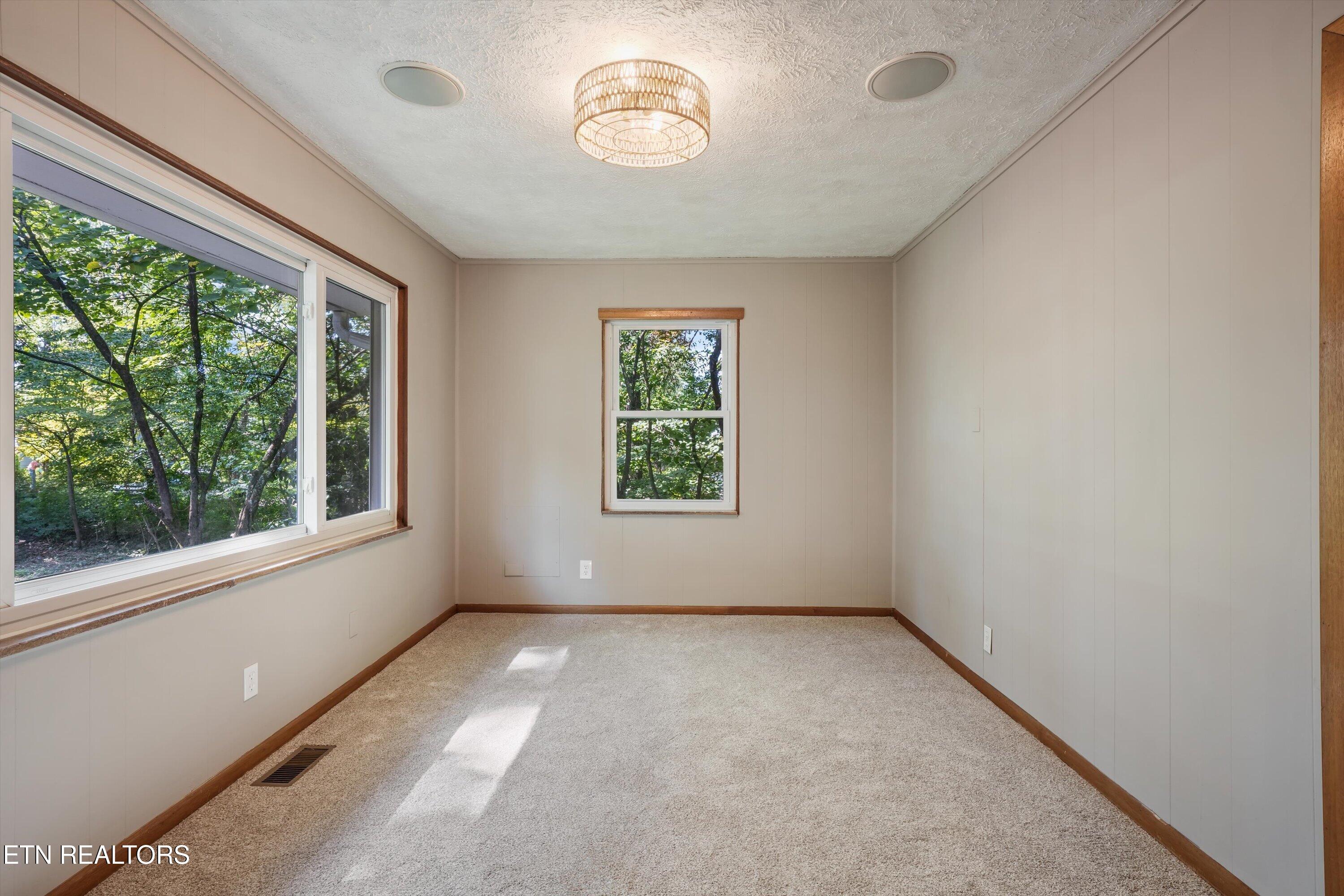 2837 Gaston Avenue Knoxville TN 37917