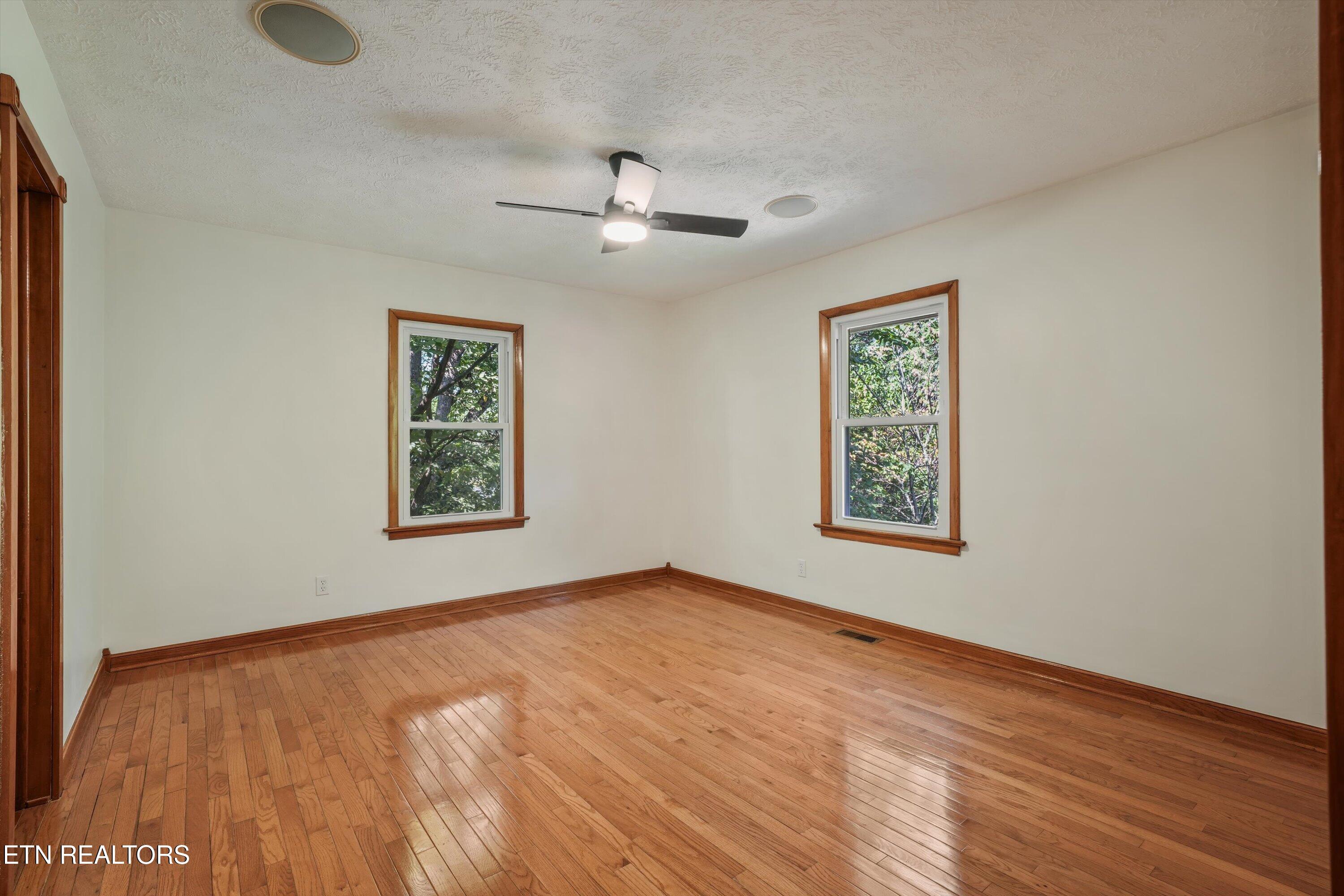 2837 Gaston Avenue Knoxville TN 37917
