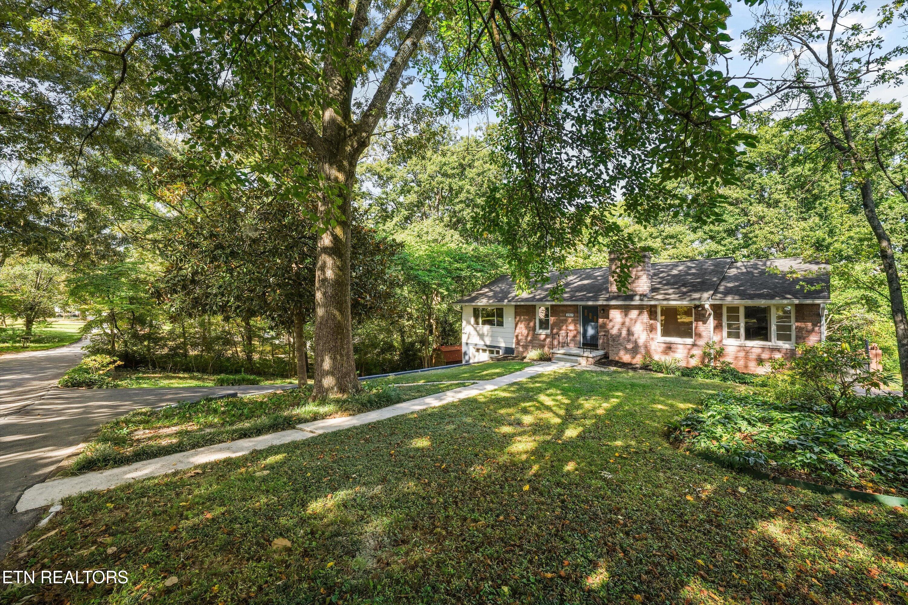 2837 Gaston Avenue Knoxville TN 37917