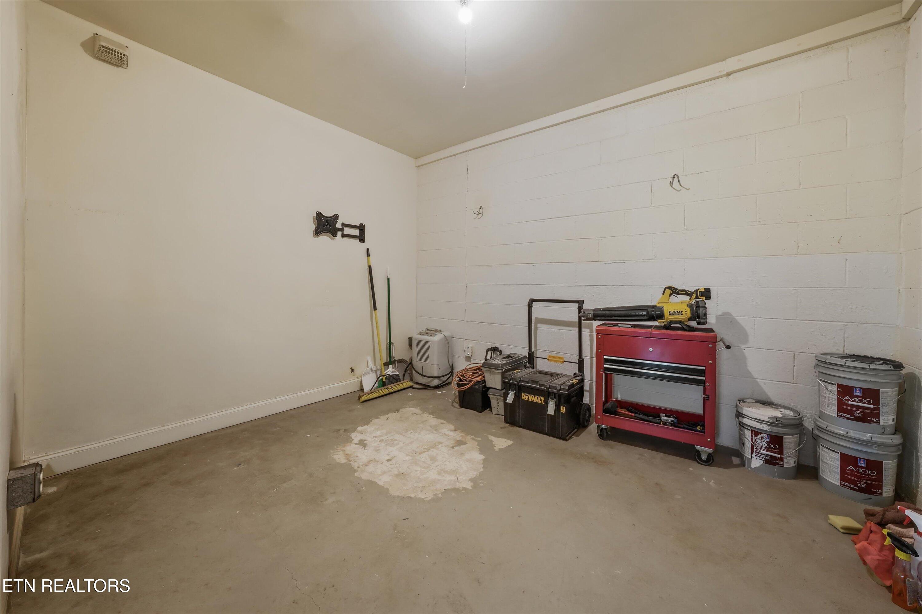 2837 Gaston Avenue Knoxville TN 37917