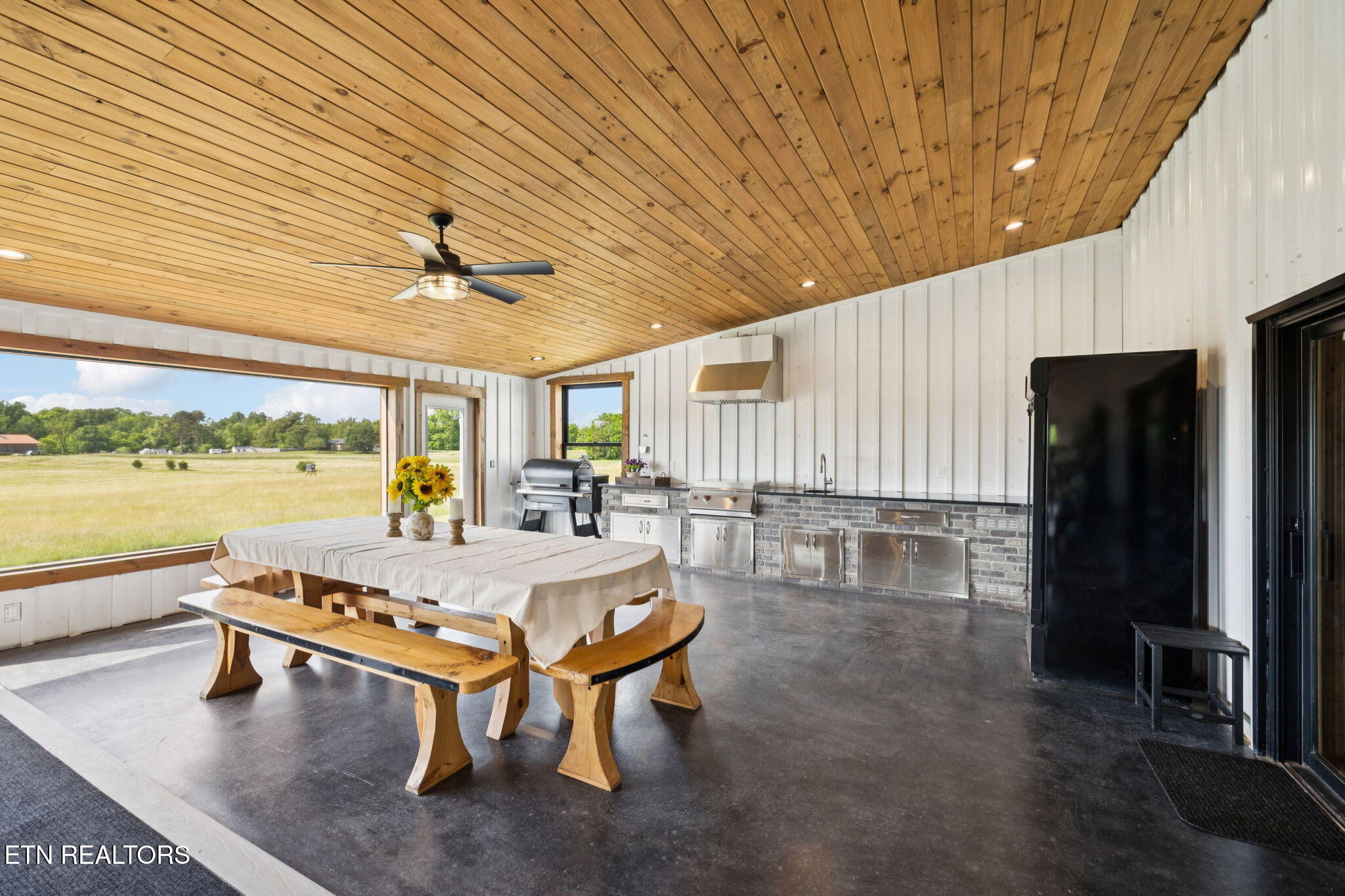 189 Michael Lane Madisonville TN 37354