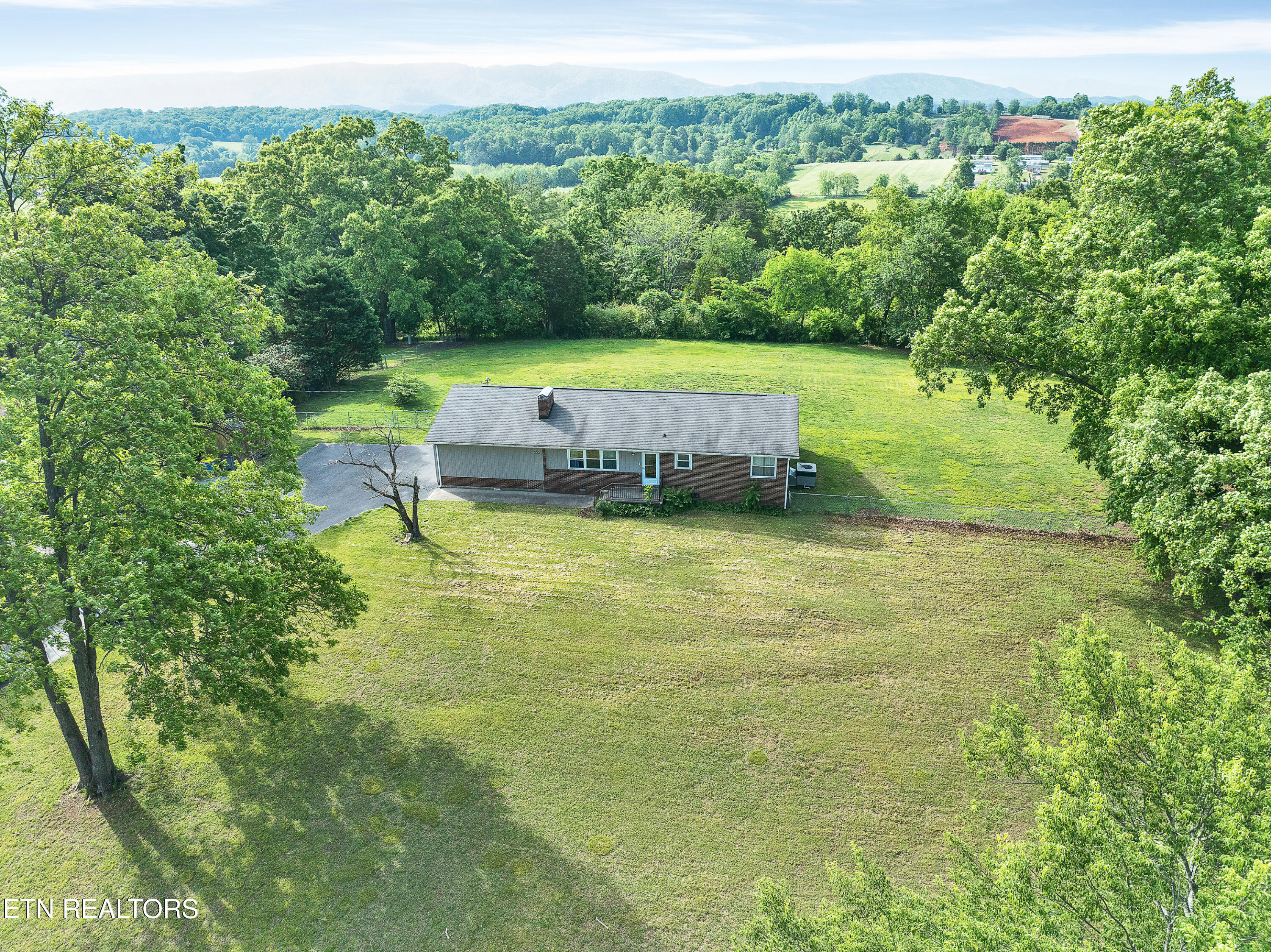 5150 Old Niles Ferry Road Maryville TN 37801