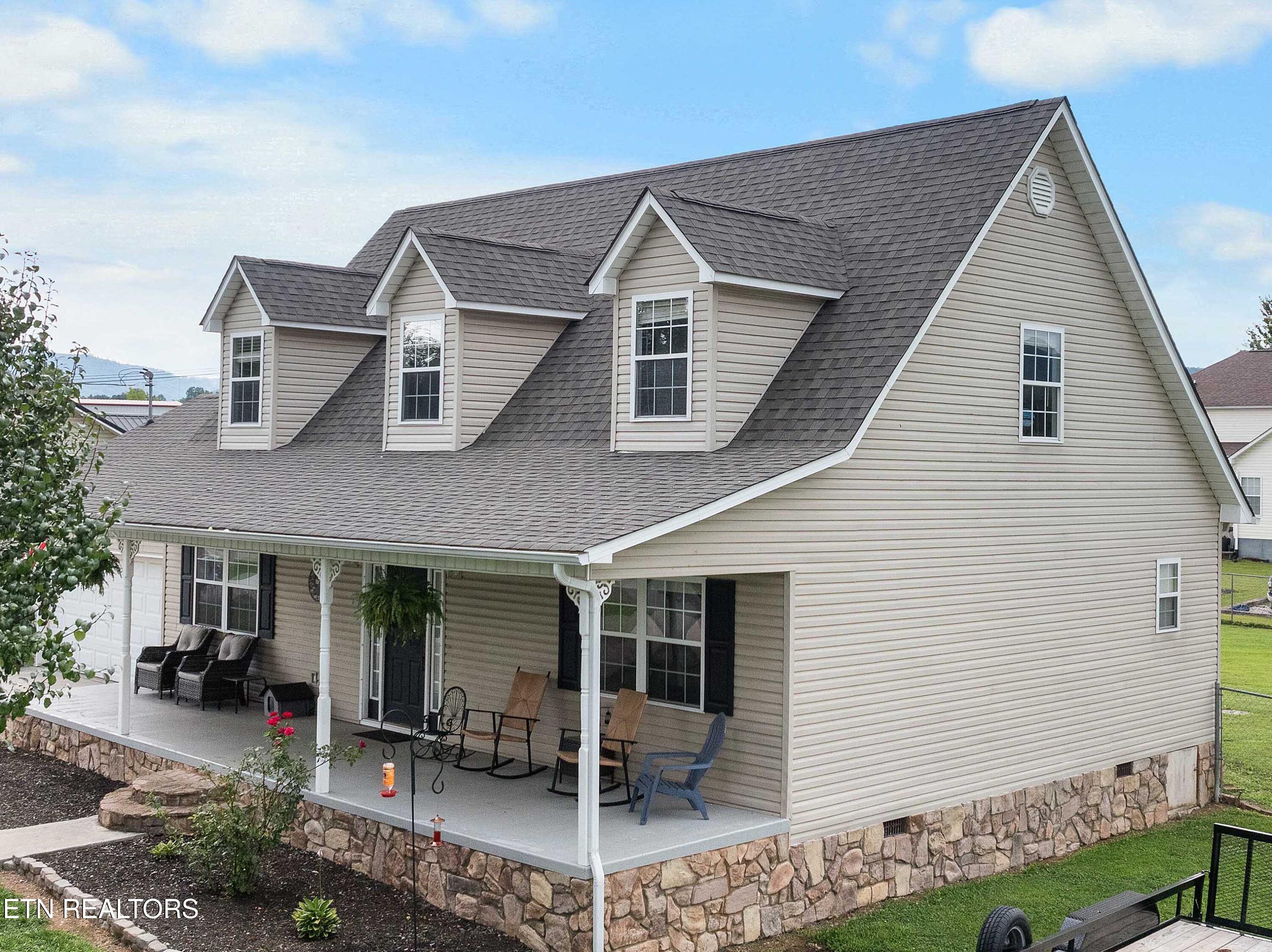 452 Clover Circle Jacksboro TN 37757