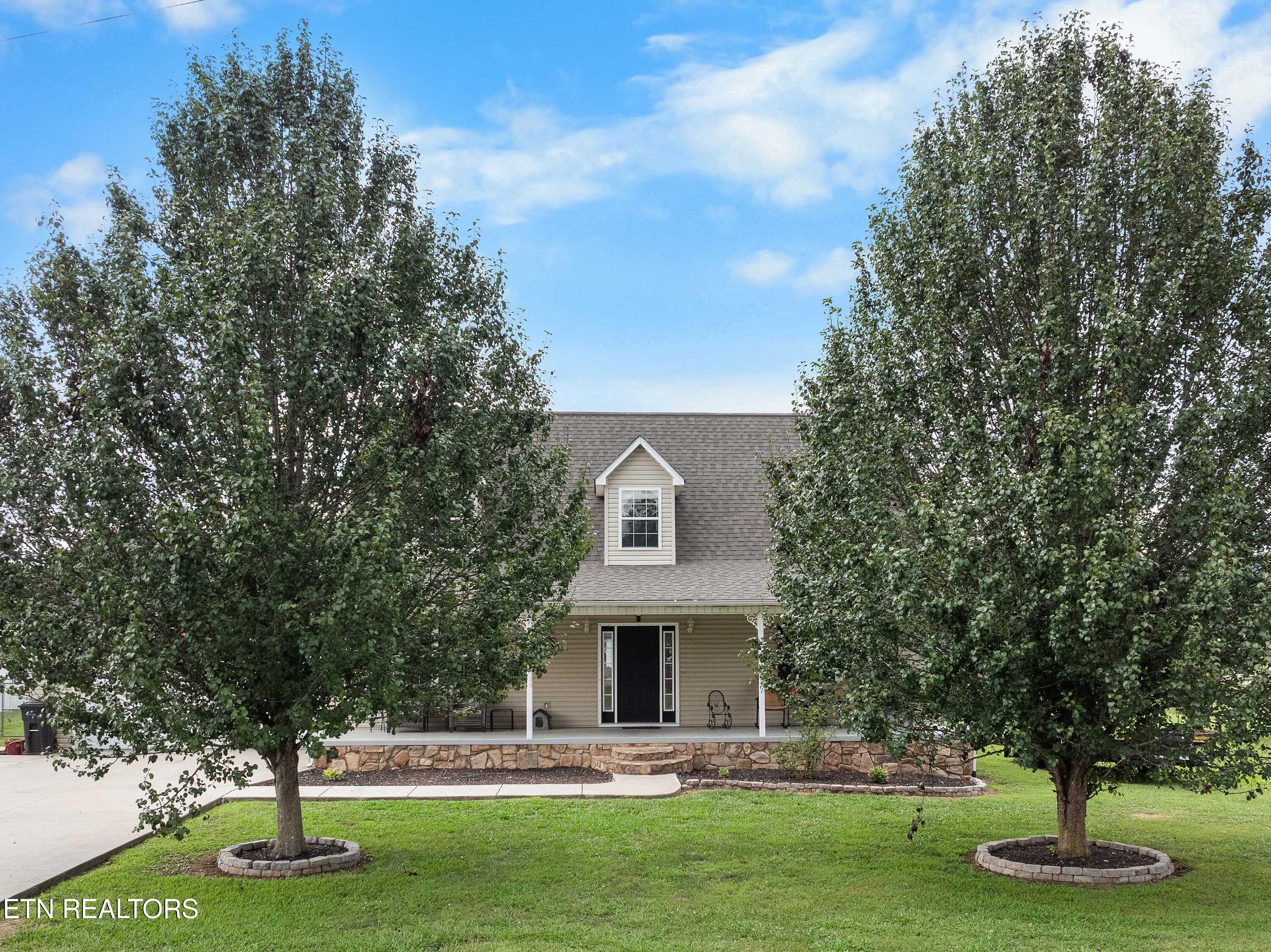 452 Clover Circle Jacksboro TN 37757