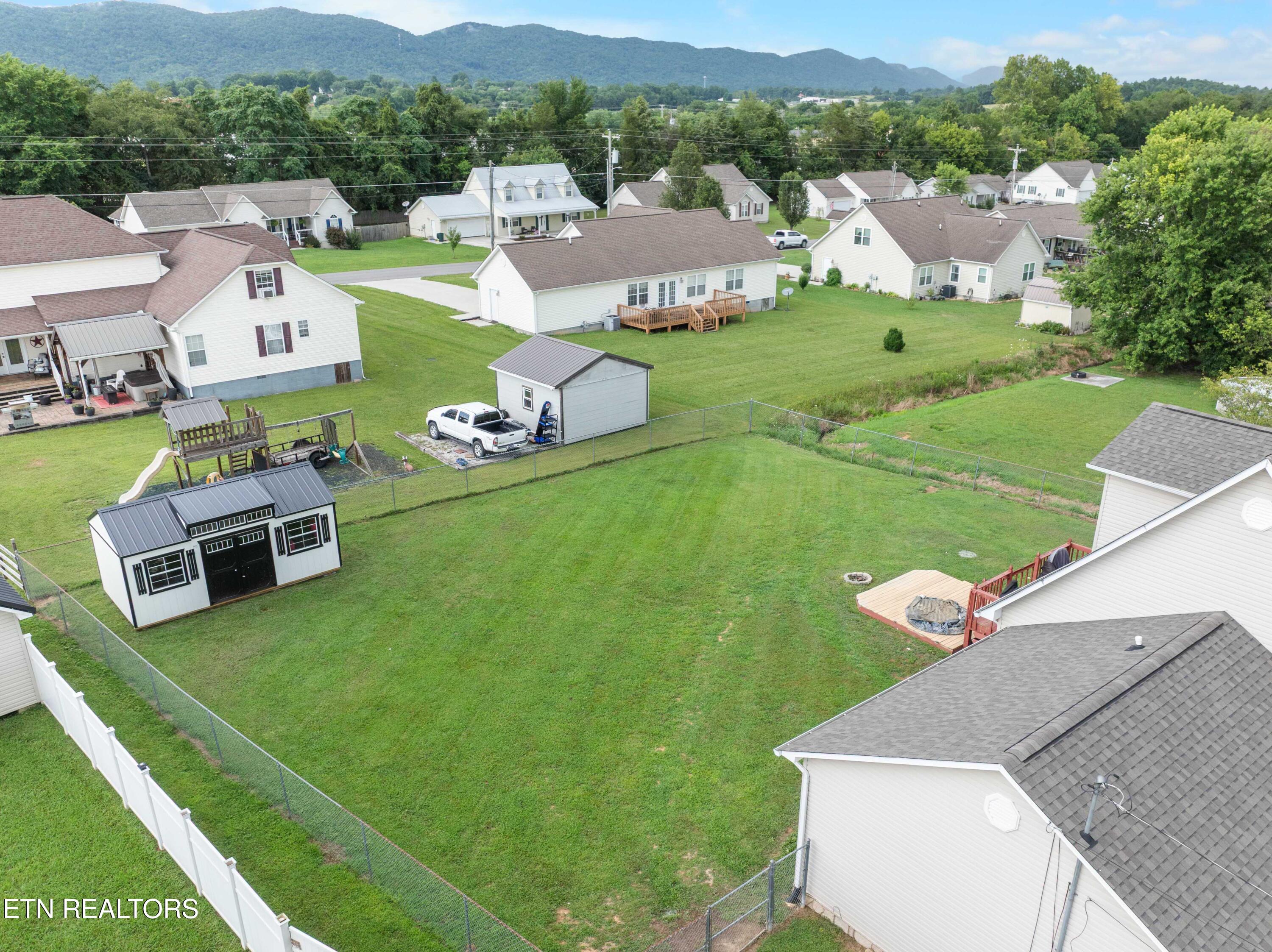 452 Clover Circle Jacksboro TN 37757