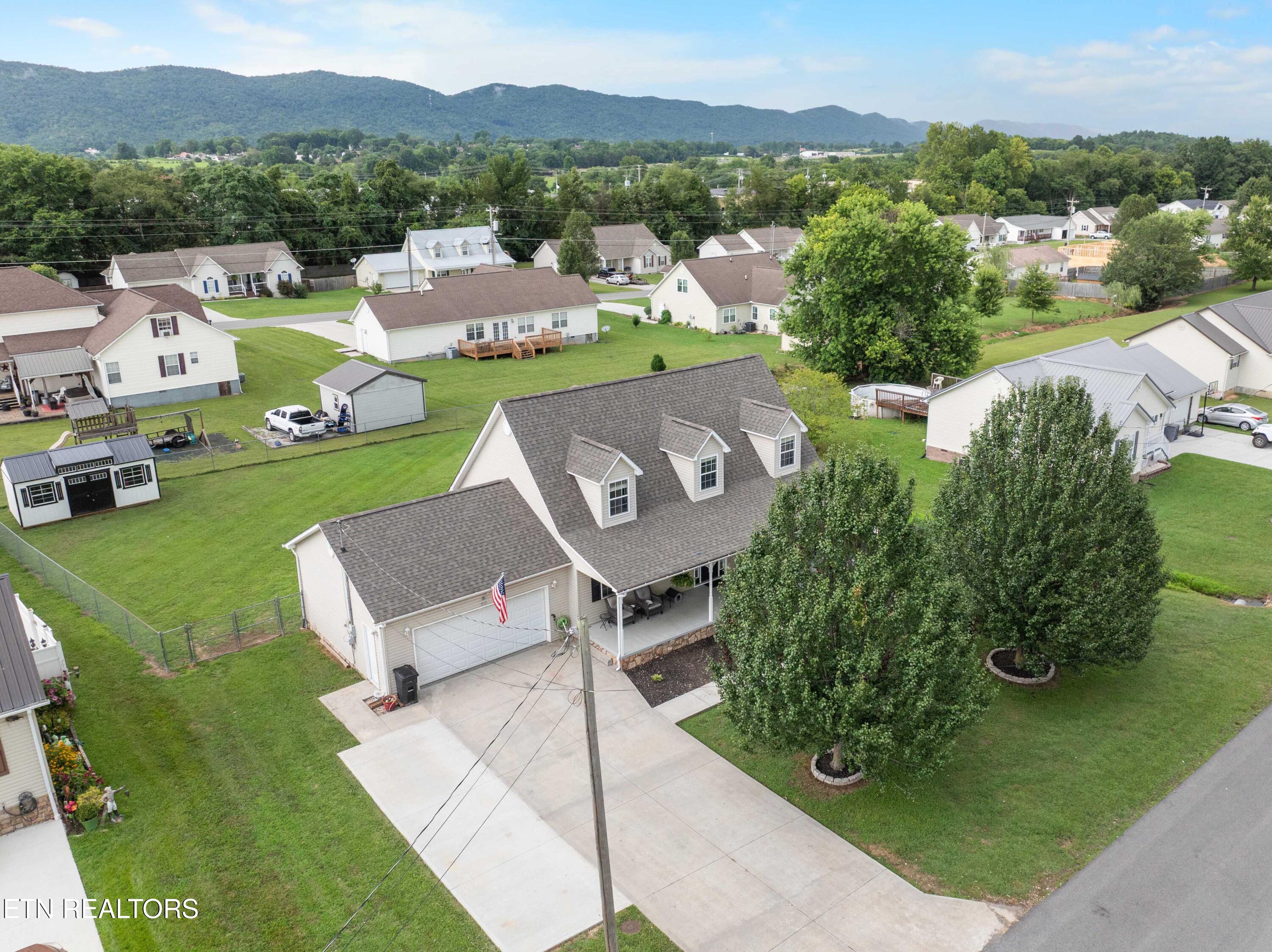 452 Clover Circle Jacksboro TN 37757