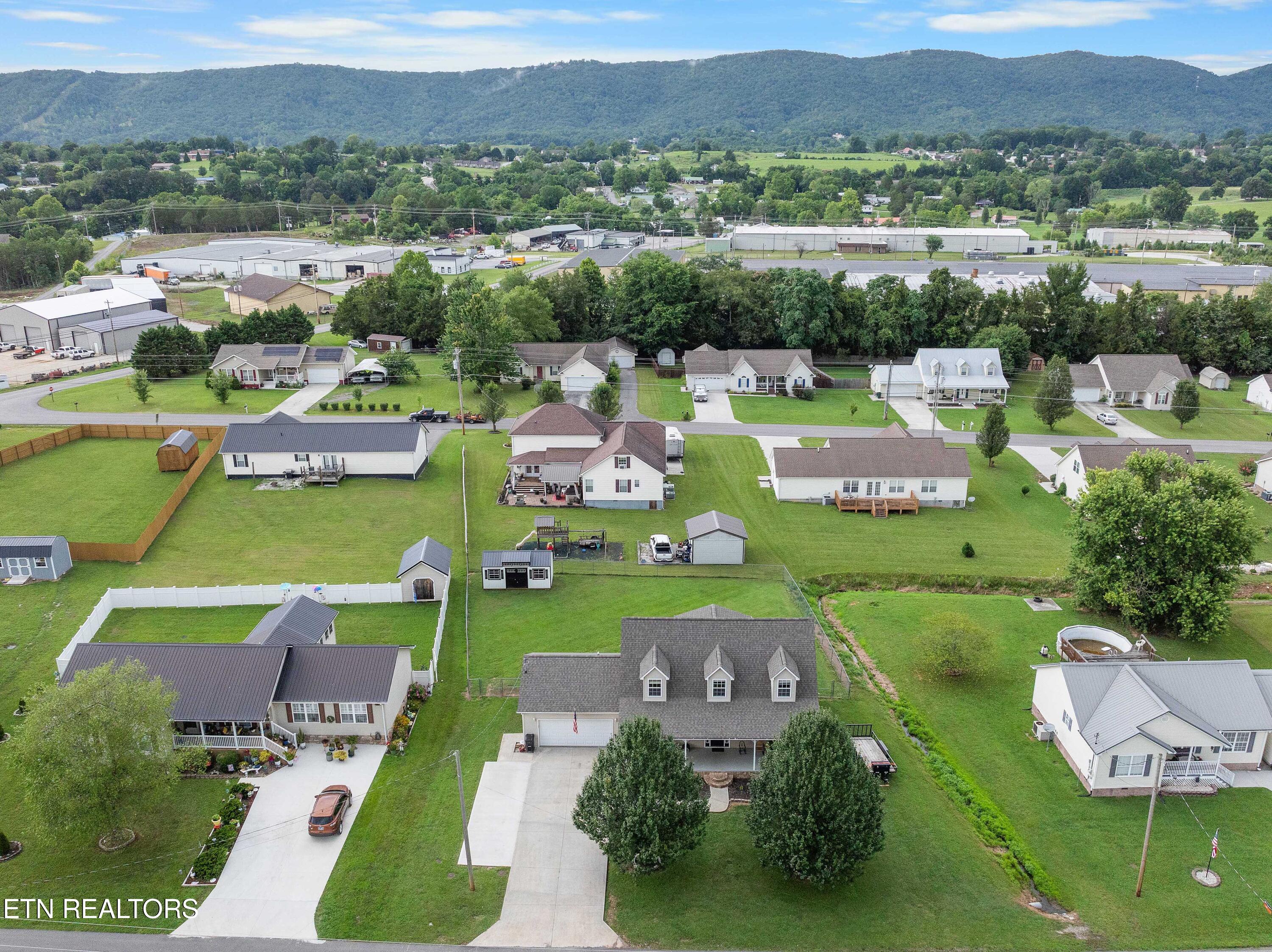 452 Clover Circle Jacksboro TN 37757