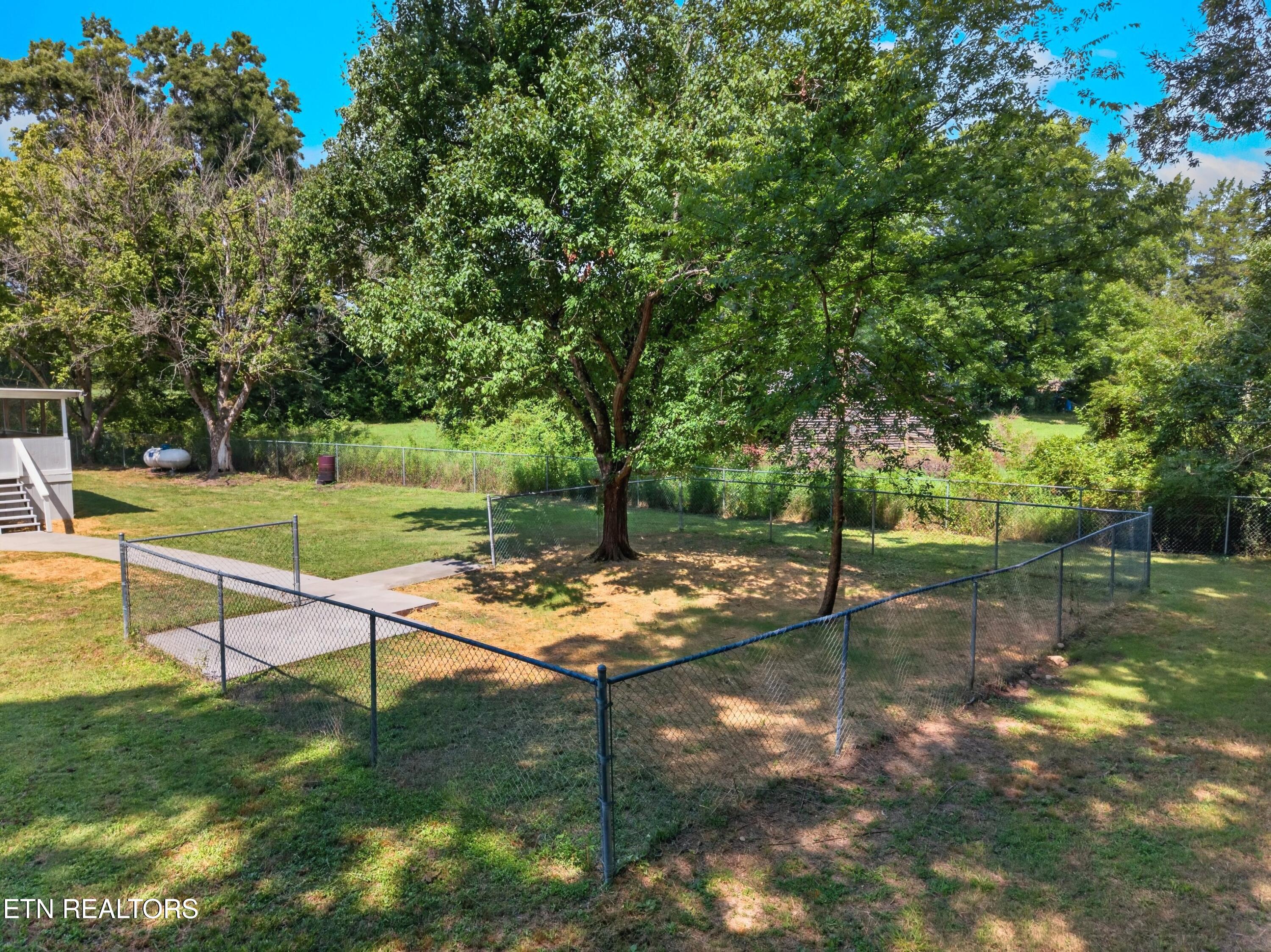 1321 Chrisman Road Dandridge TN 37725