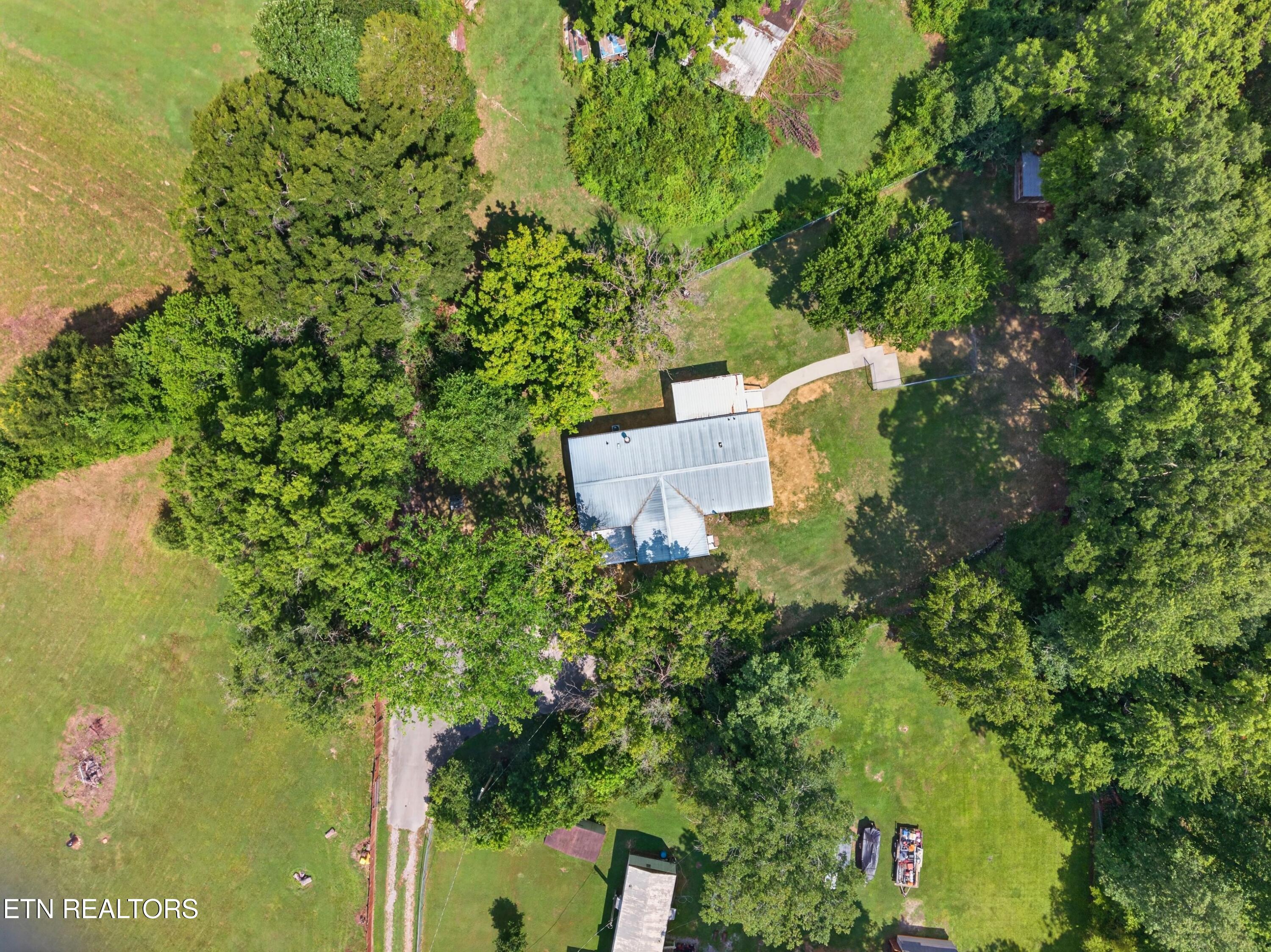 1321 Chrisman Road Dandridge TN 37725