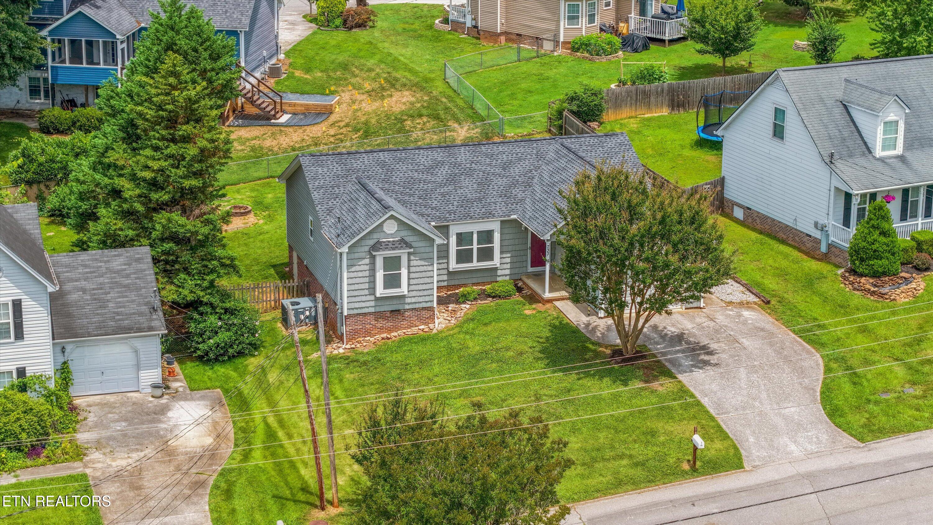 733 Summerdale Drive Knoxville TN 37934