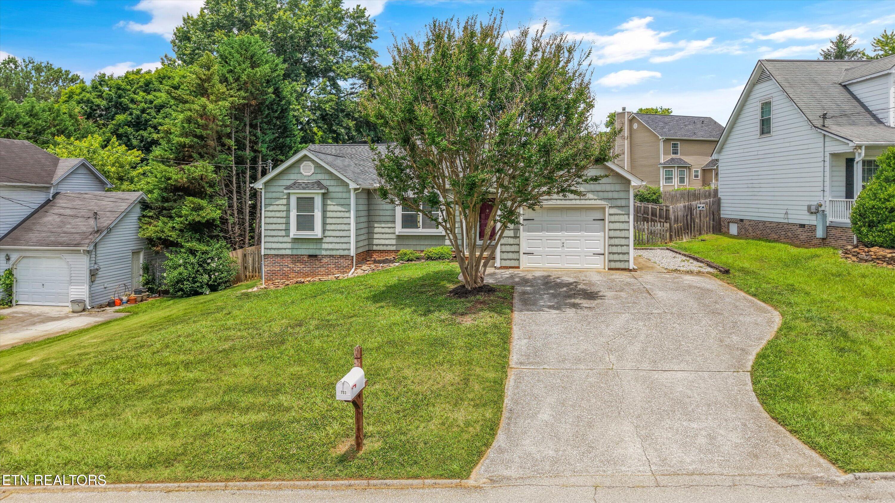 733 Summerdale Drive Knoxville TN 37934