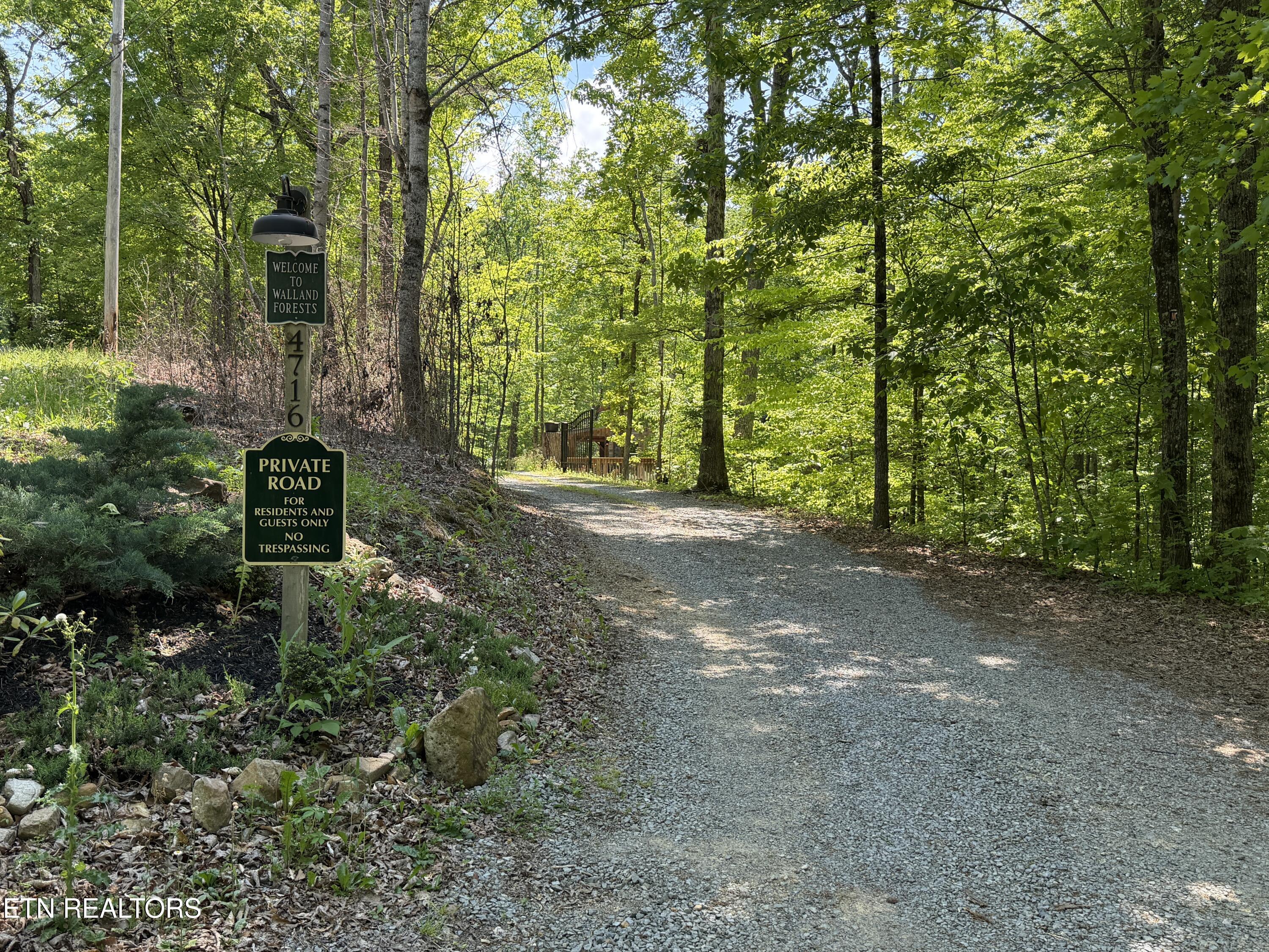4716 Fred Jennings Road Walland TN 37886