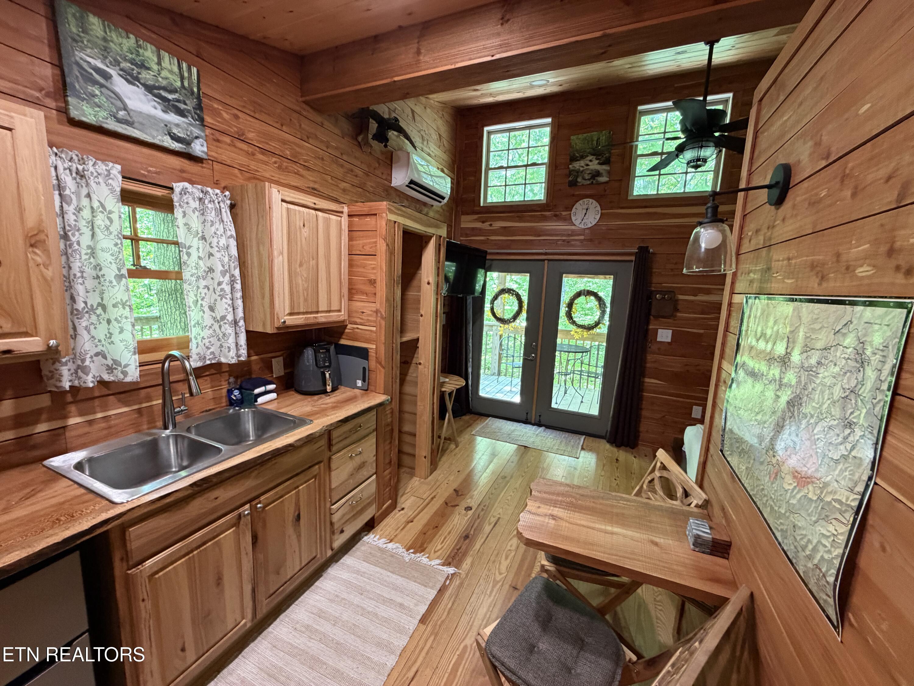 4716 Fred Jennings Road Walland TN 37886