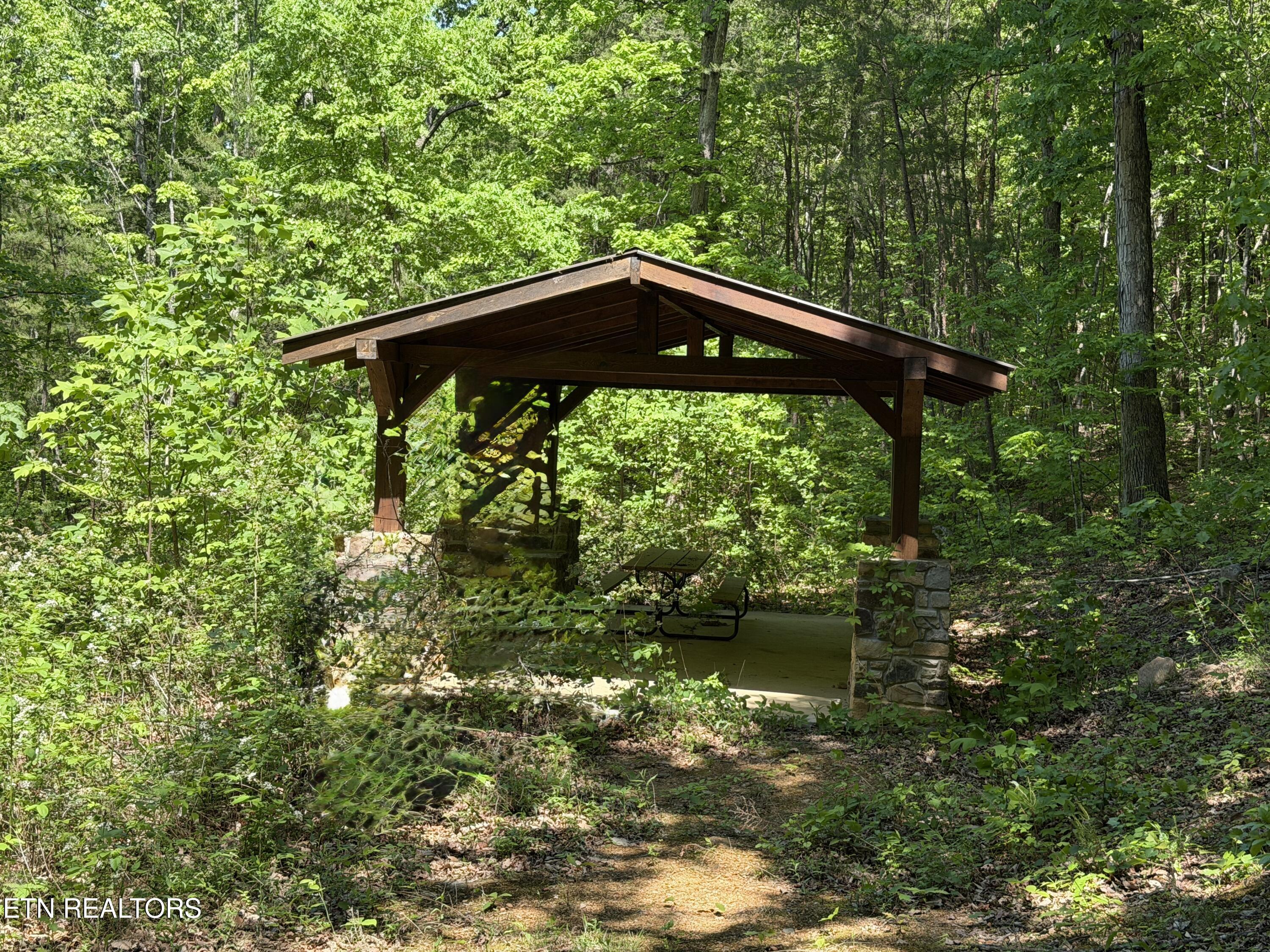 4716 Fred Jennings Road Walland TN 37886