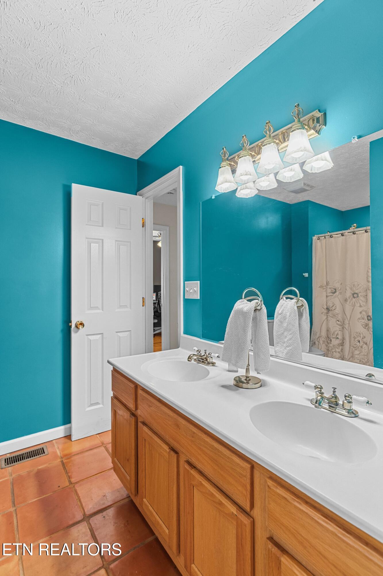 747 E Dumplin Valley Road Jefferson City TN 37760