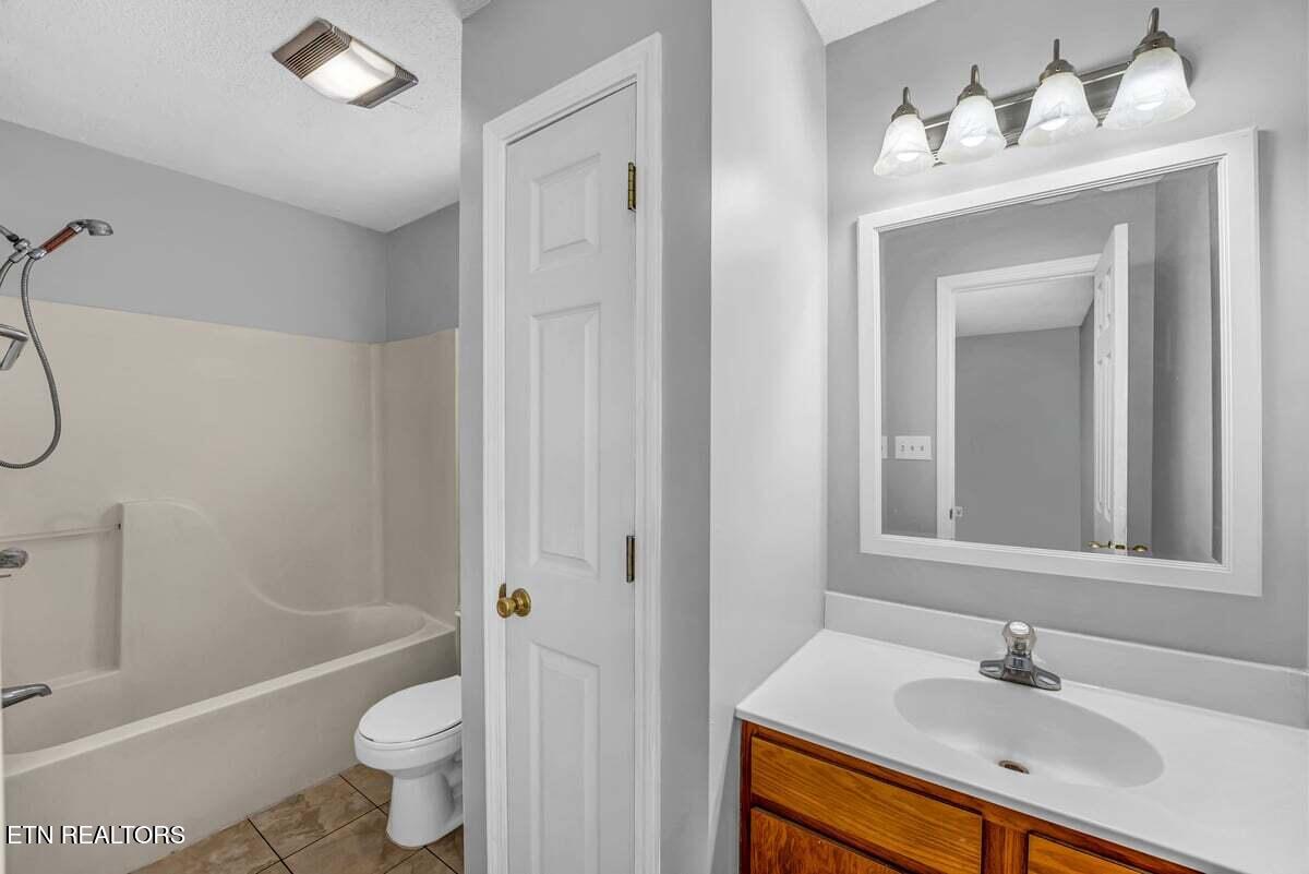 7662 Trey Oaks Lane Knoxville TN 37918