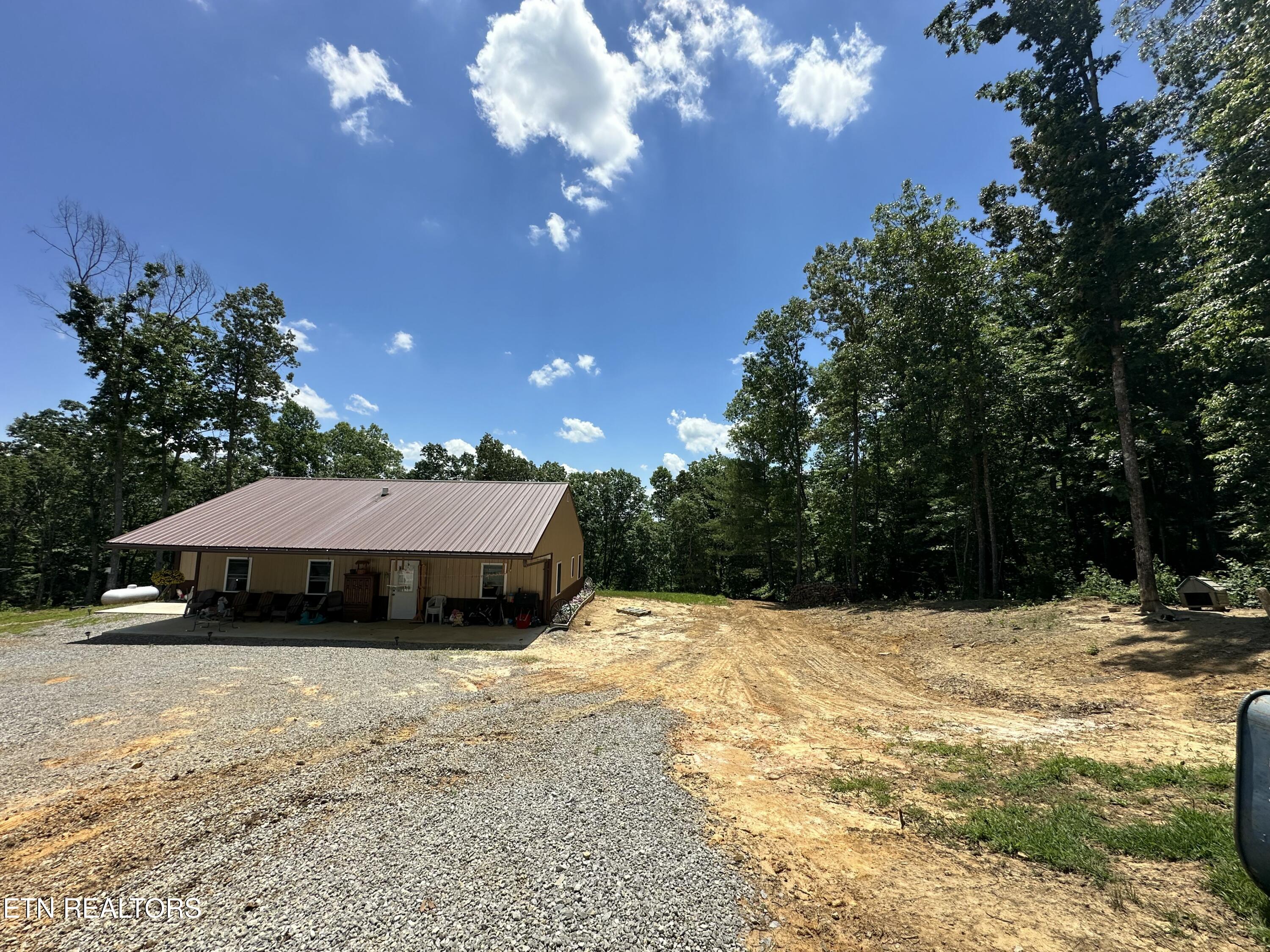 1561 Coon Hollow Road Sunbright TN 37872
