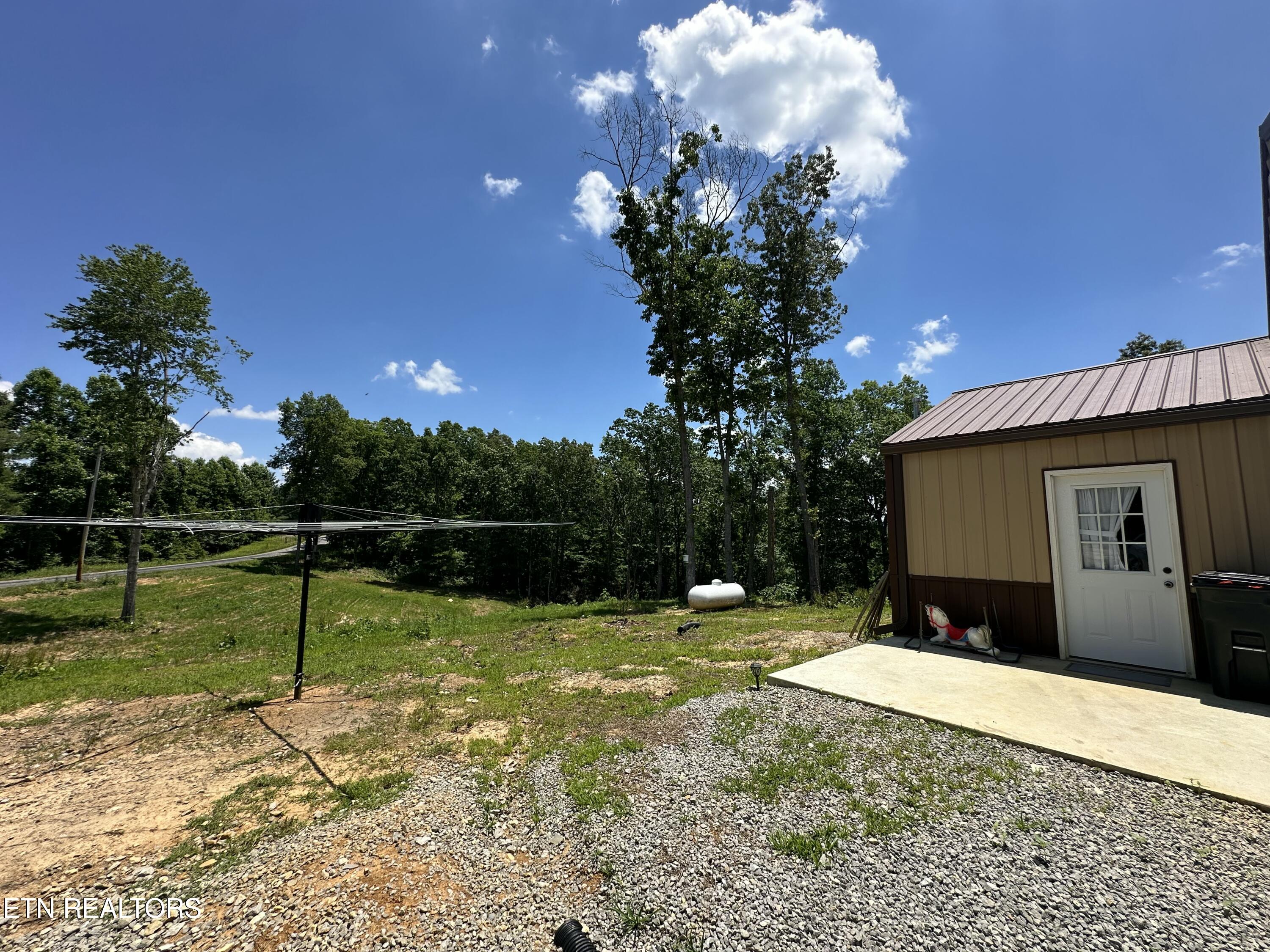 1561 Coon Hollow Road Sunbright TN 37872