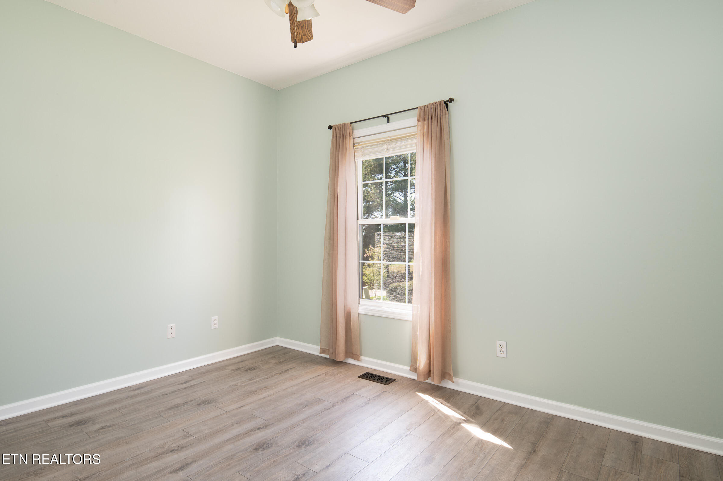 1722 Breezy Ridge Trail Knoxville TN 37922