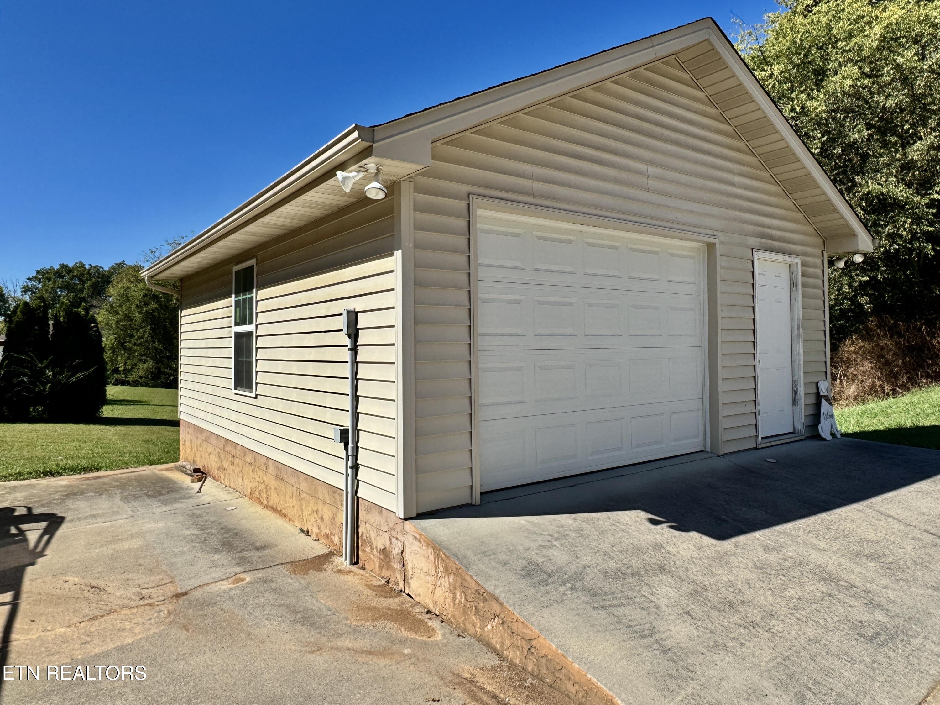 1629 Riceland Drive Sevierville TN 37862
