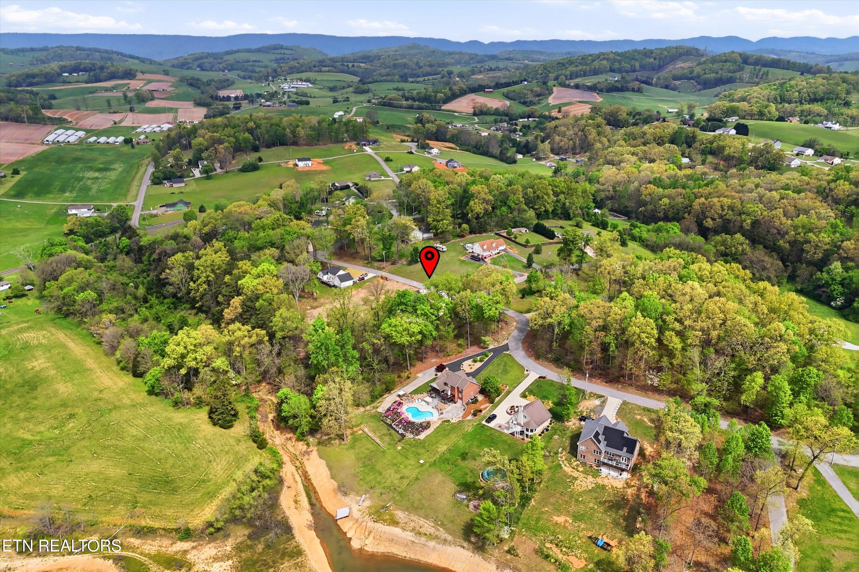 248 Cherokee Cove Rutledge TN 37861