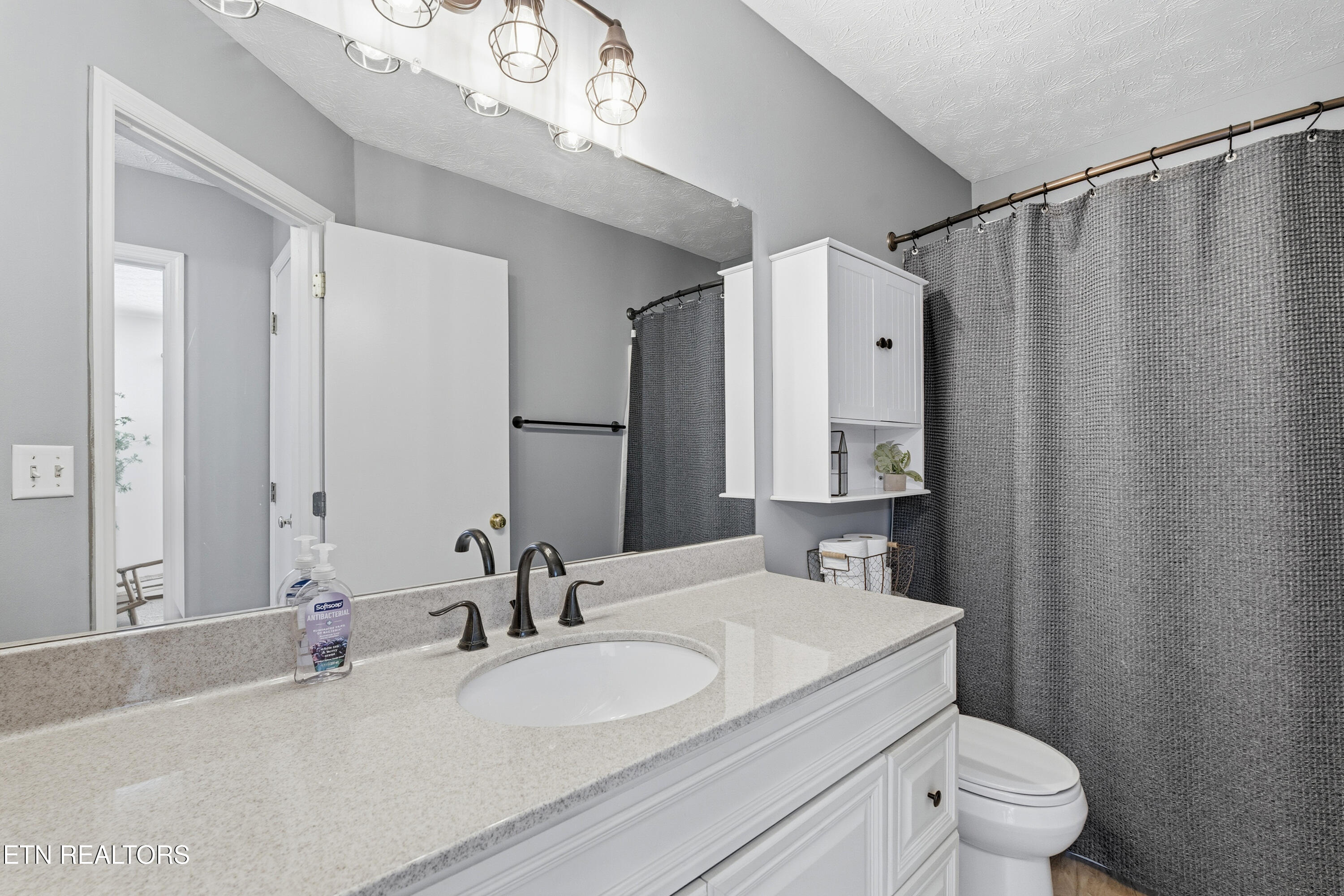 8018 Phyllis Lane Knoxville TN 37938