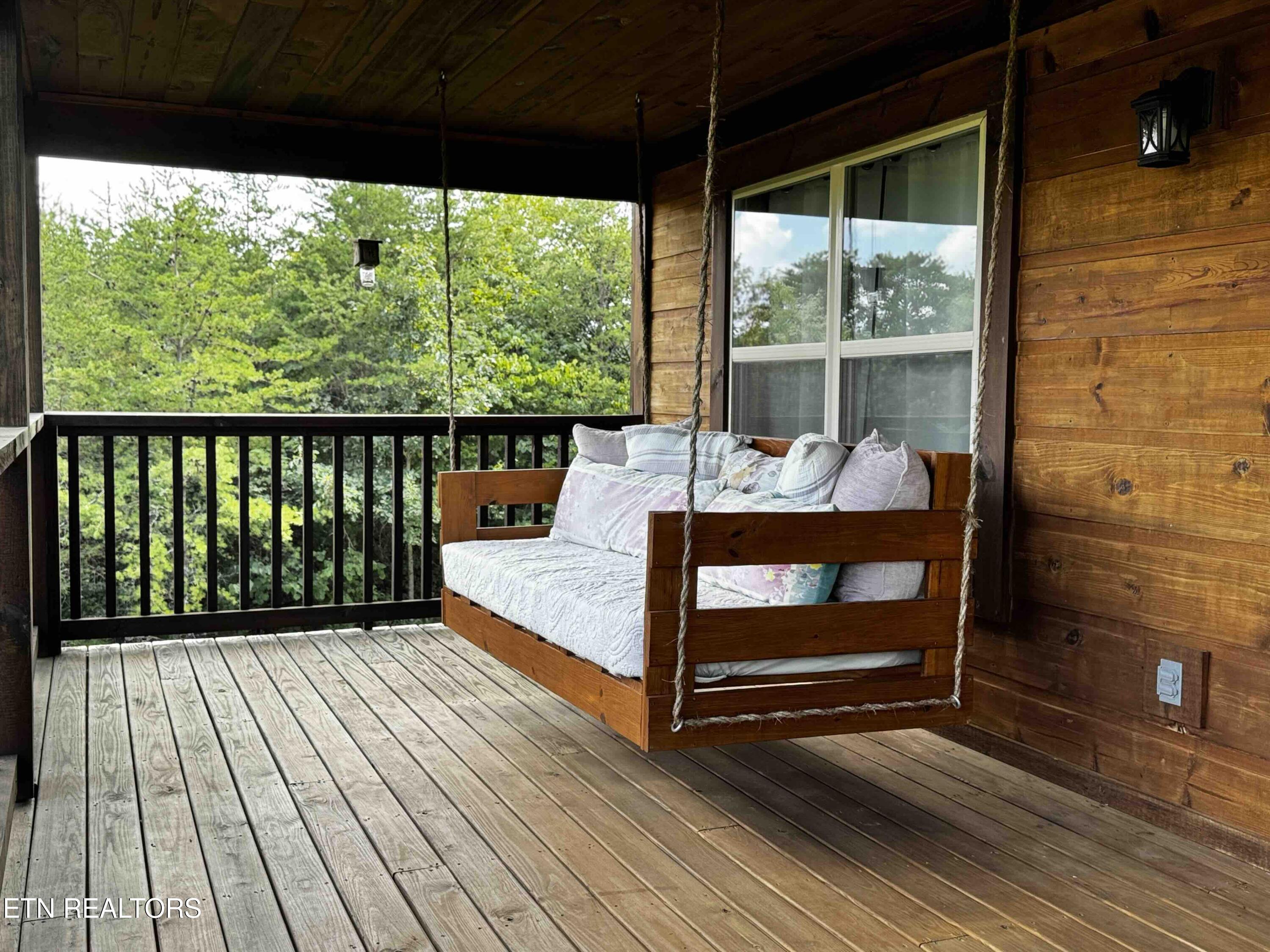 406 Oak Sky Way Sevierville TN 37876