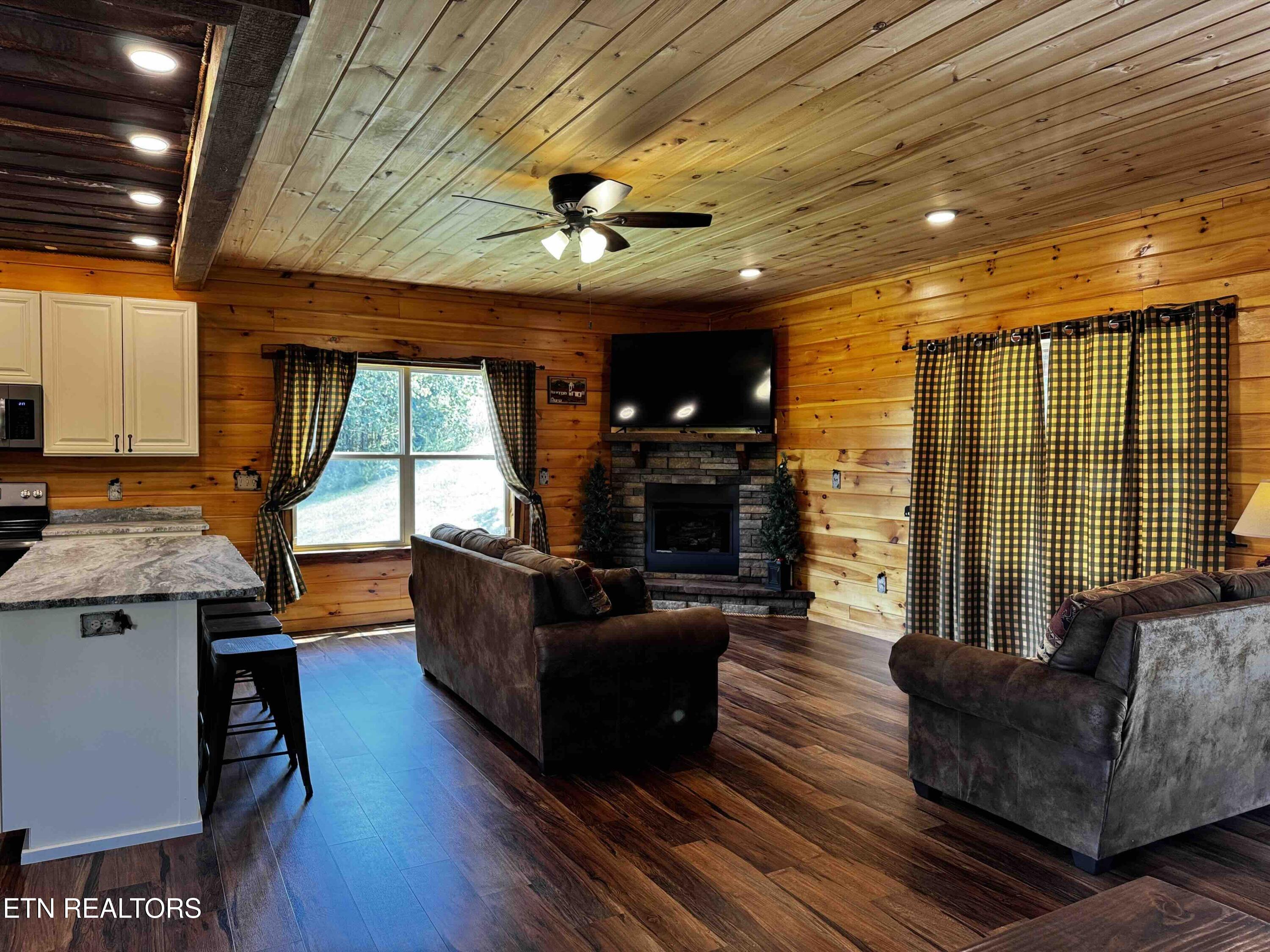 406 Oak Sky Way Sevierville TN 37876