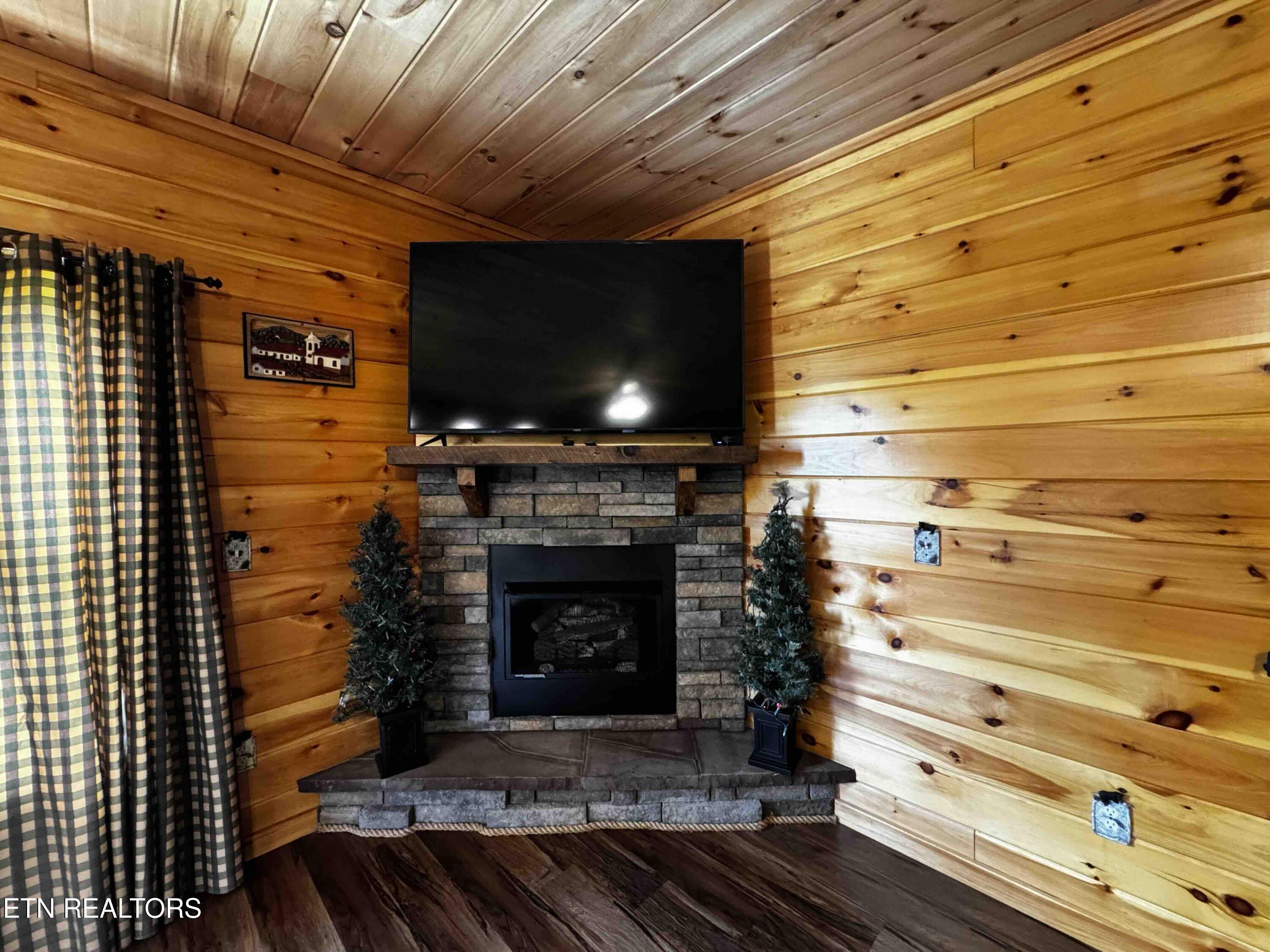 406 Oak Sky Way Sevierville TN 37876