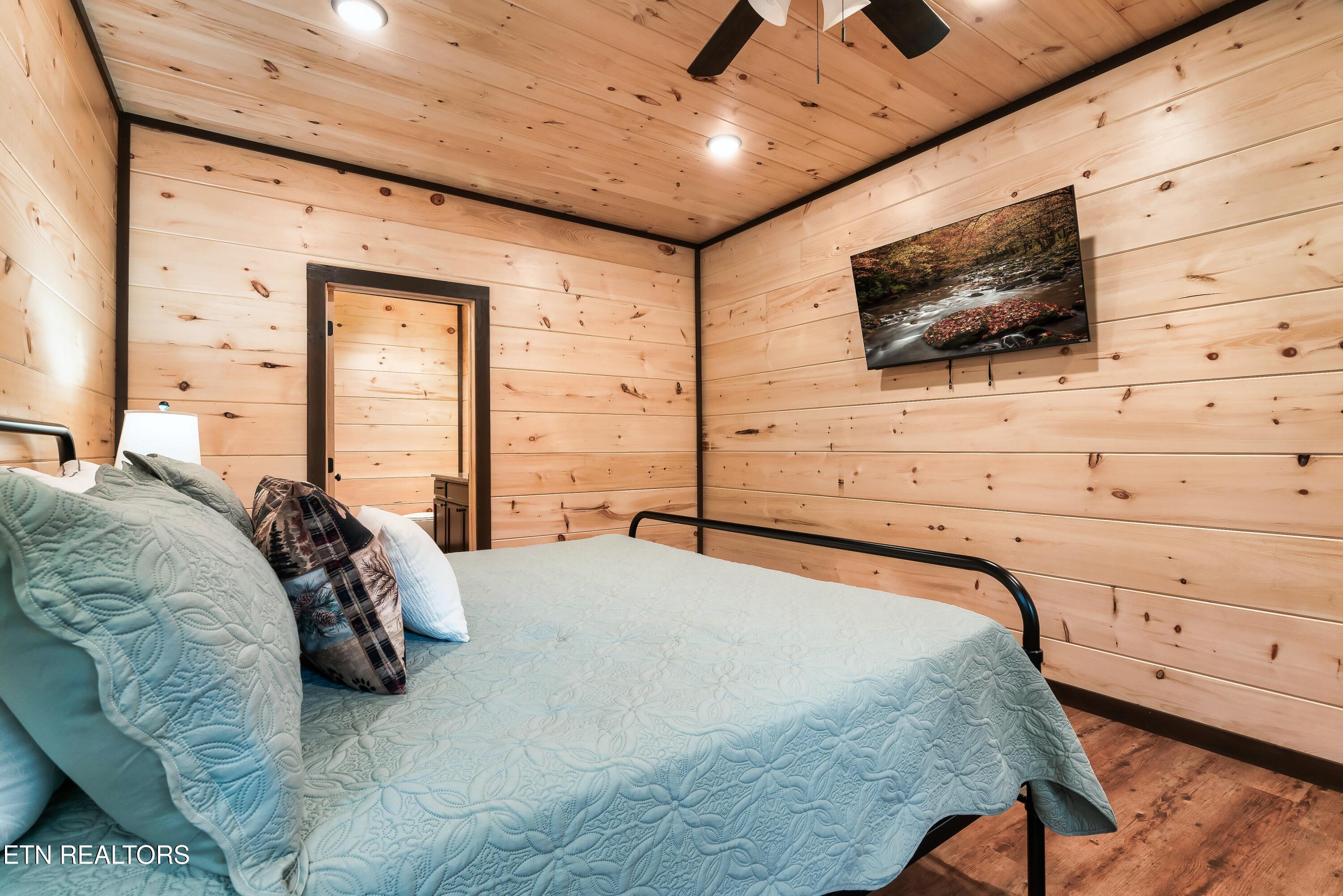 4224 Mountain Rest Way Sevierville TN 37876