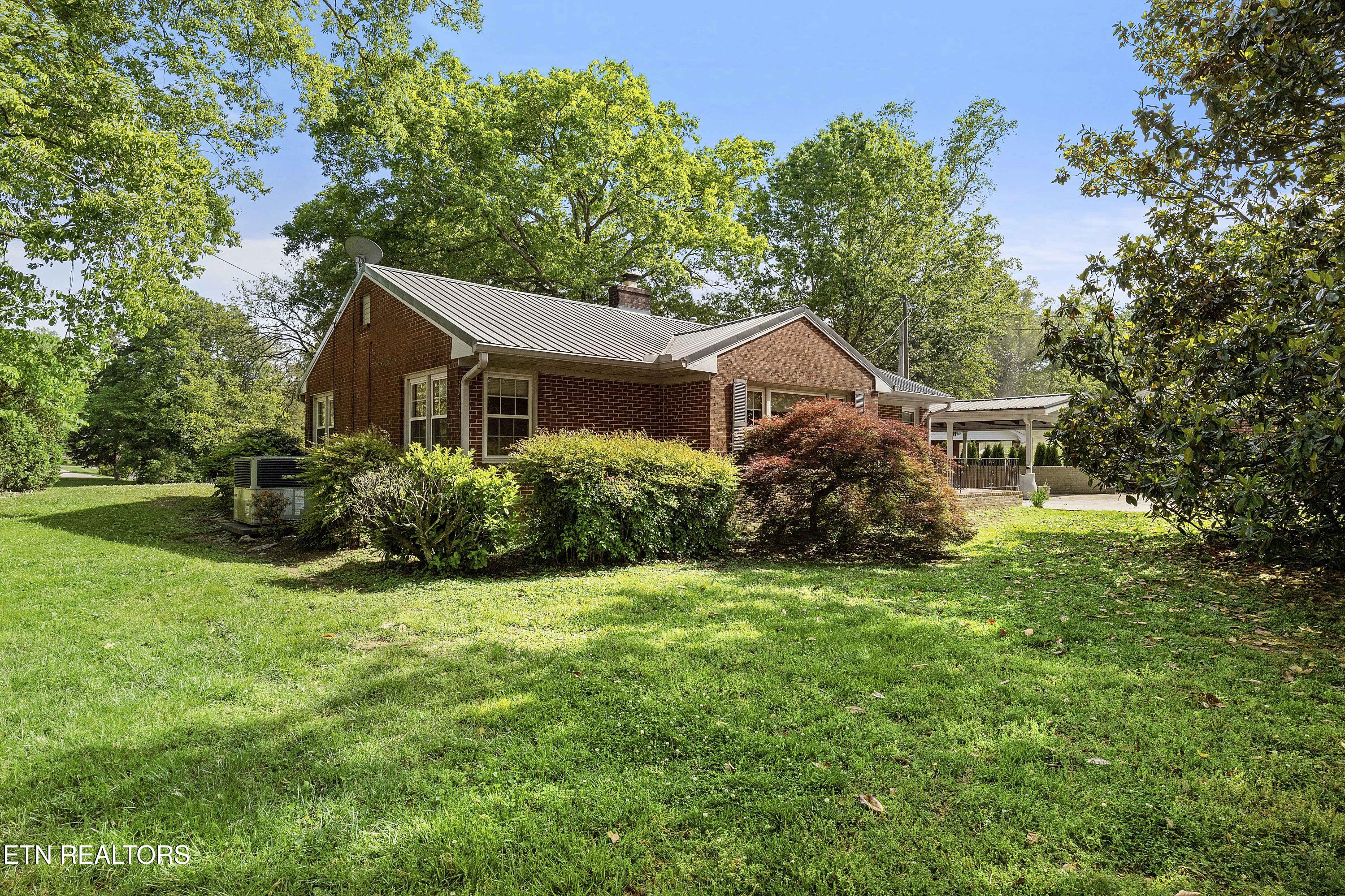 610 S Charles G Seivers Boulevard Clinton TN 37716