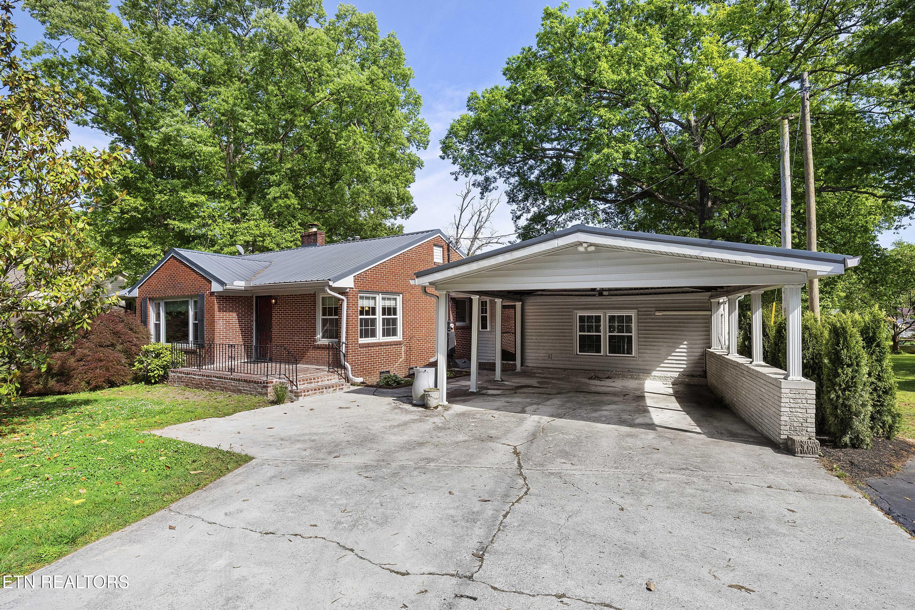 610 S Charles G Seivers Boulevard Clinton TN 37716